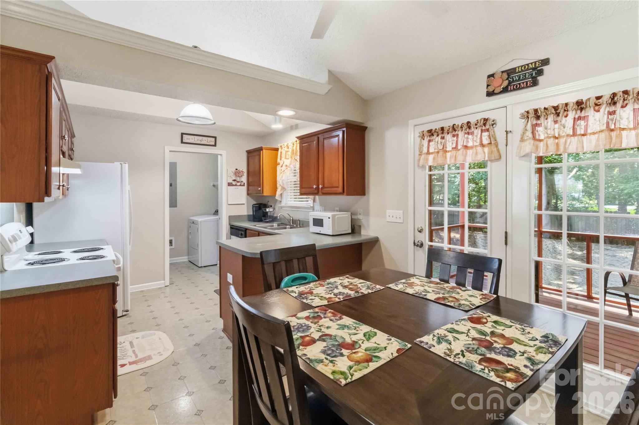 1134 Allison Bluff Trail Property Photo 11