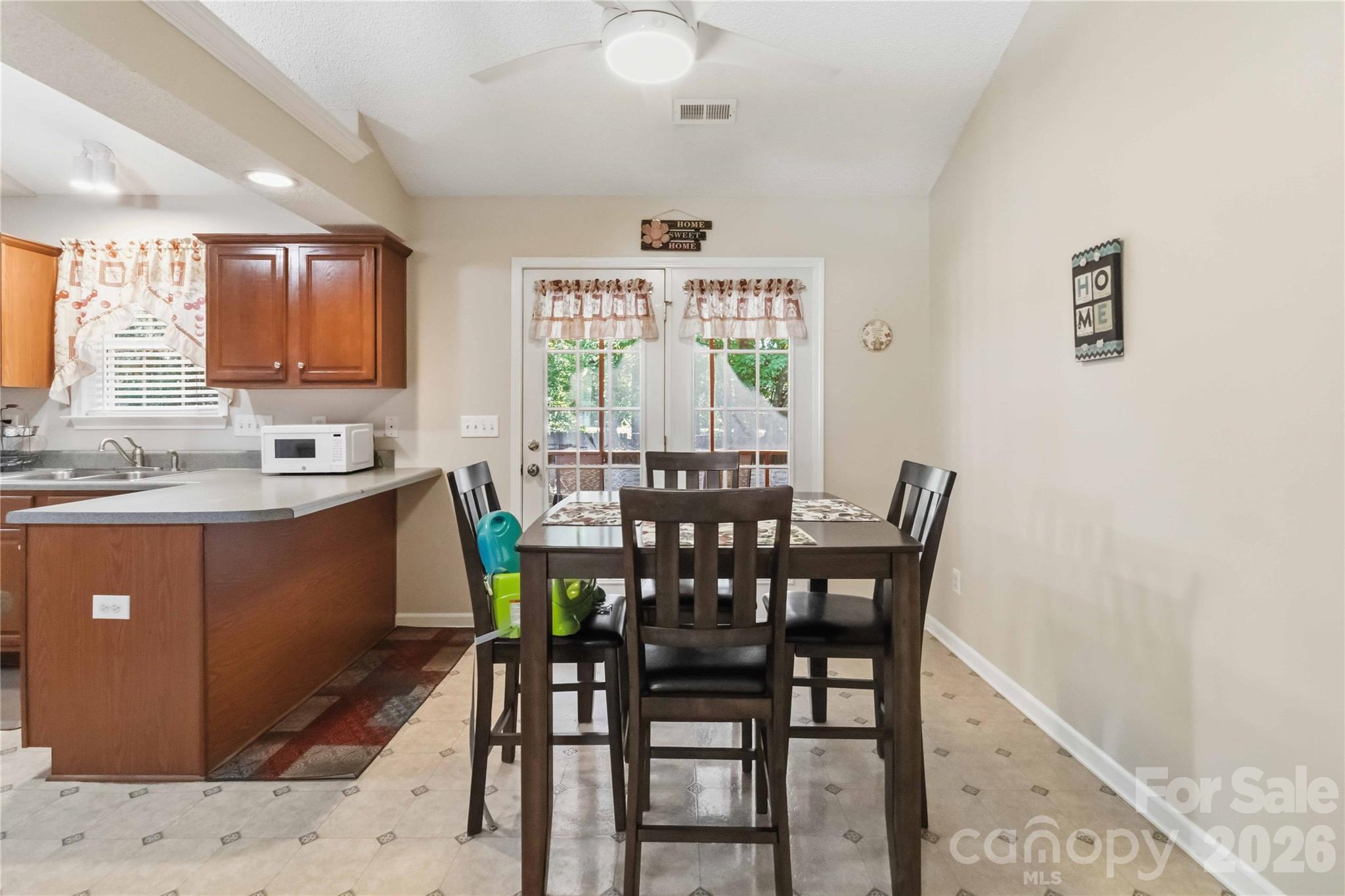 1134 Allison Bluff Trail Property Photo 12