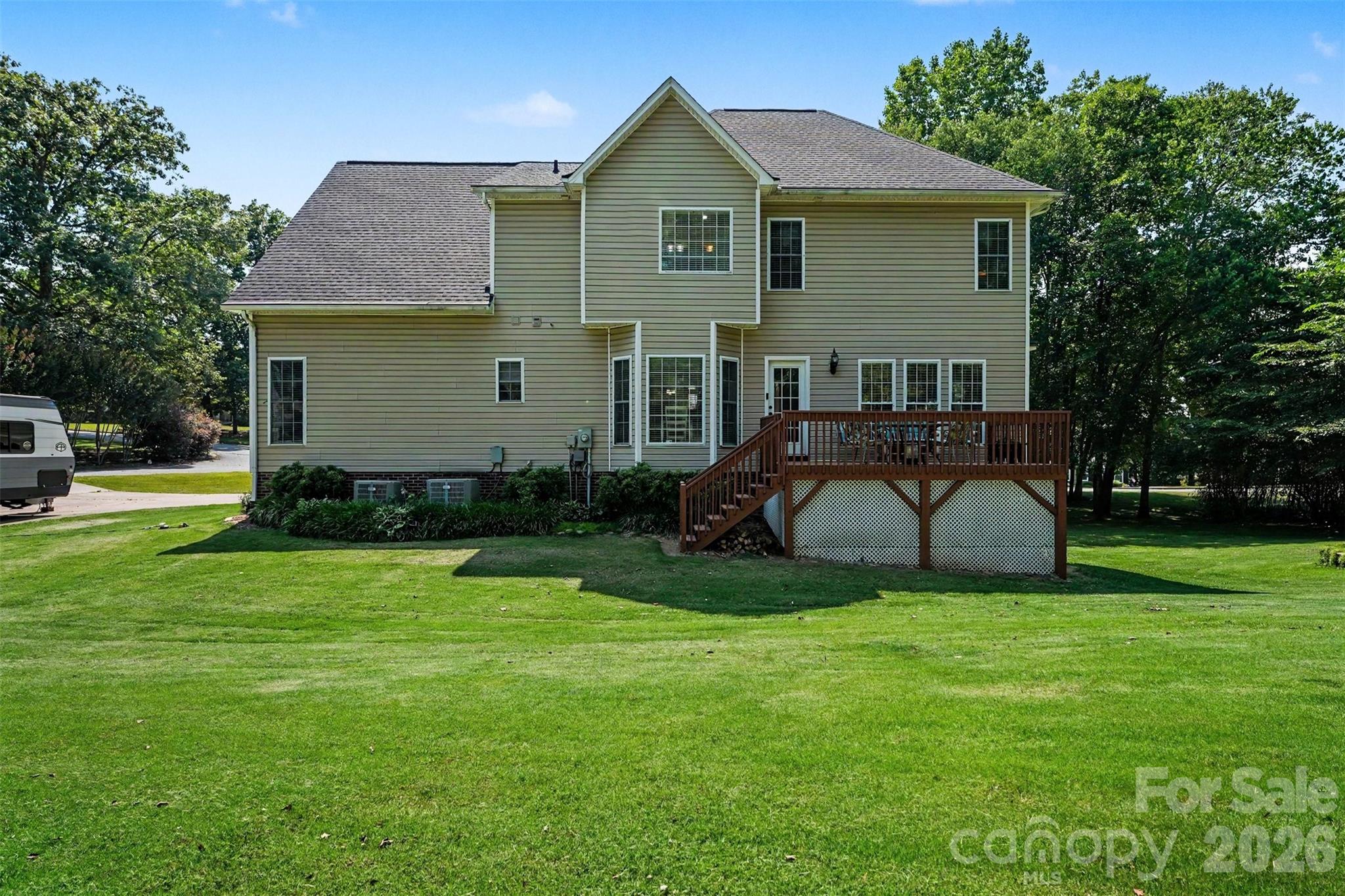 4858 Elmhurst Drive Property Photo 2