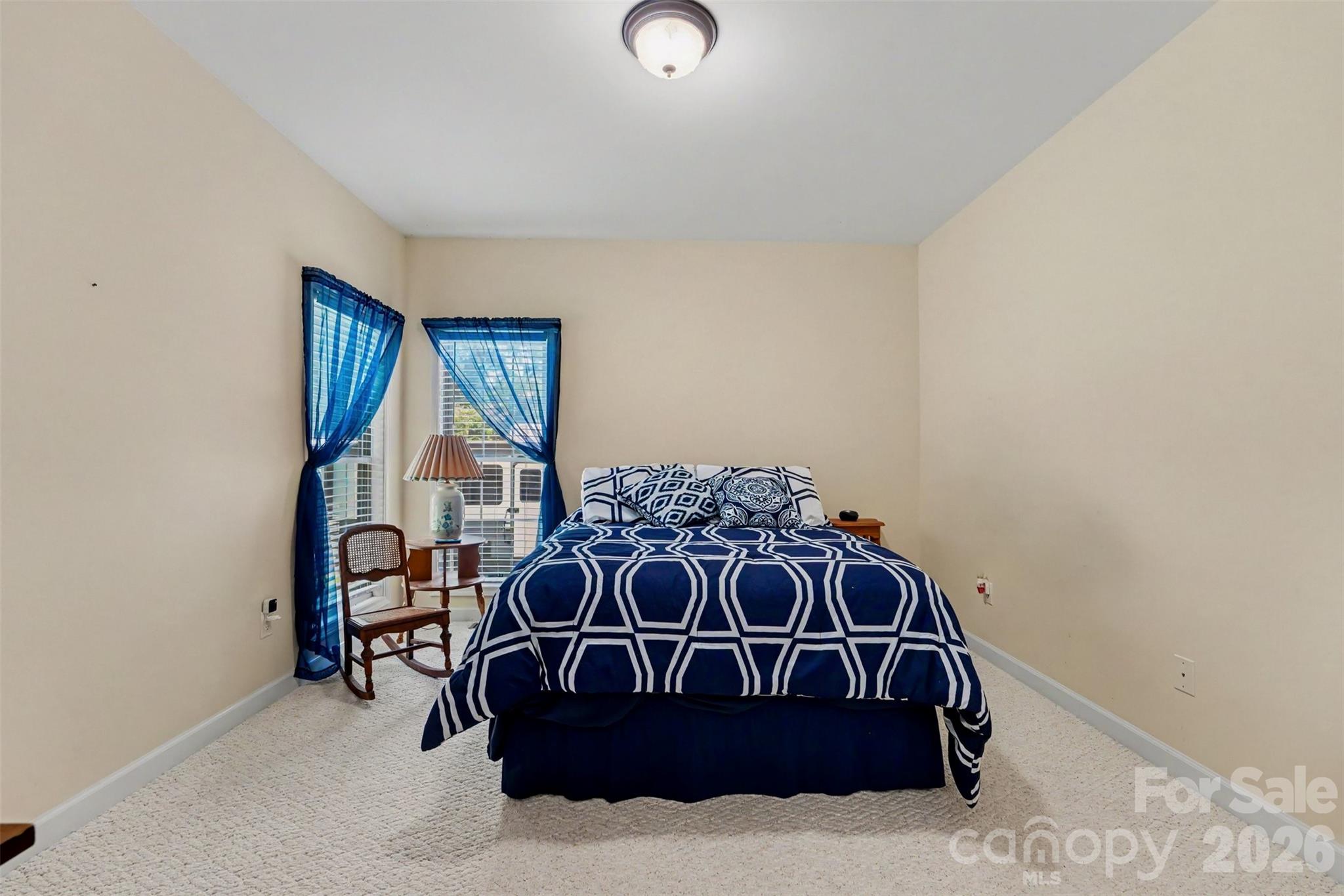 4858 Elmhurst Drive Property Photo 14