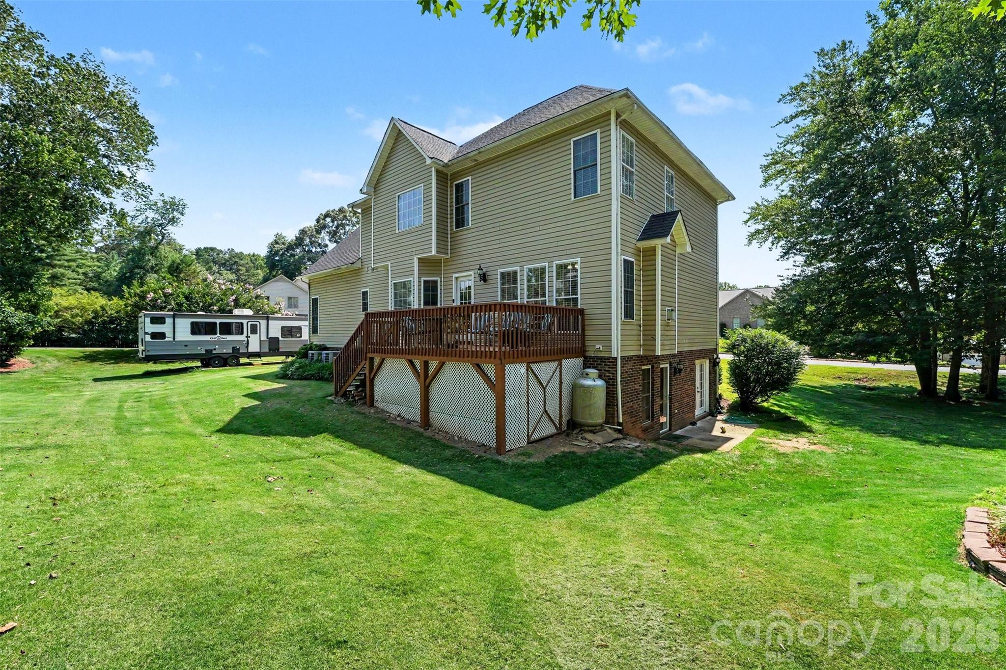4858 Elmhurst Drive Property Photo 24