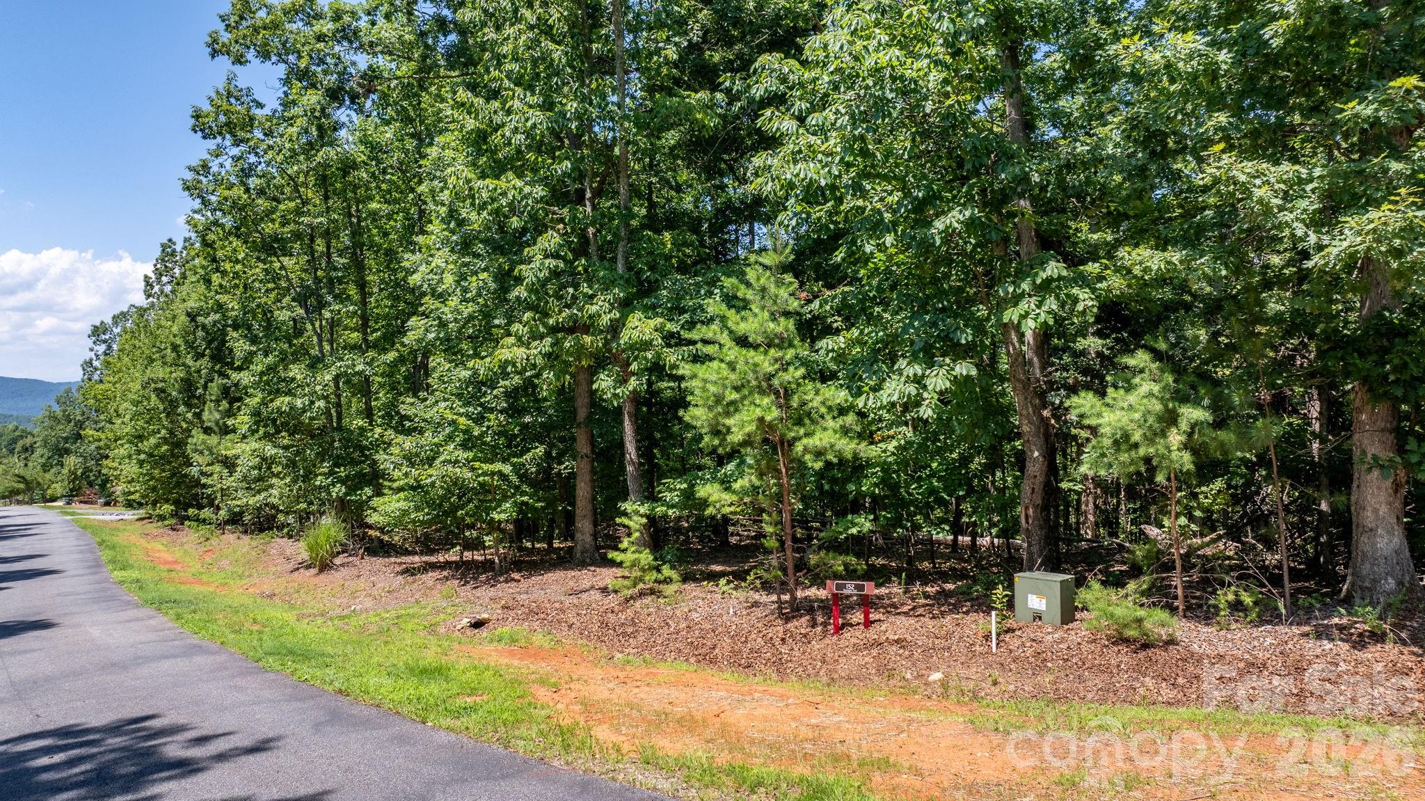 152 Woodgate Trail 95 Property Photo 1
