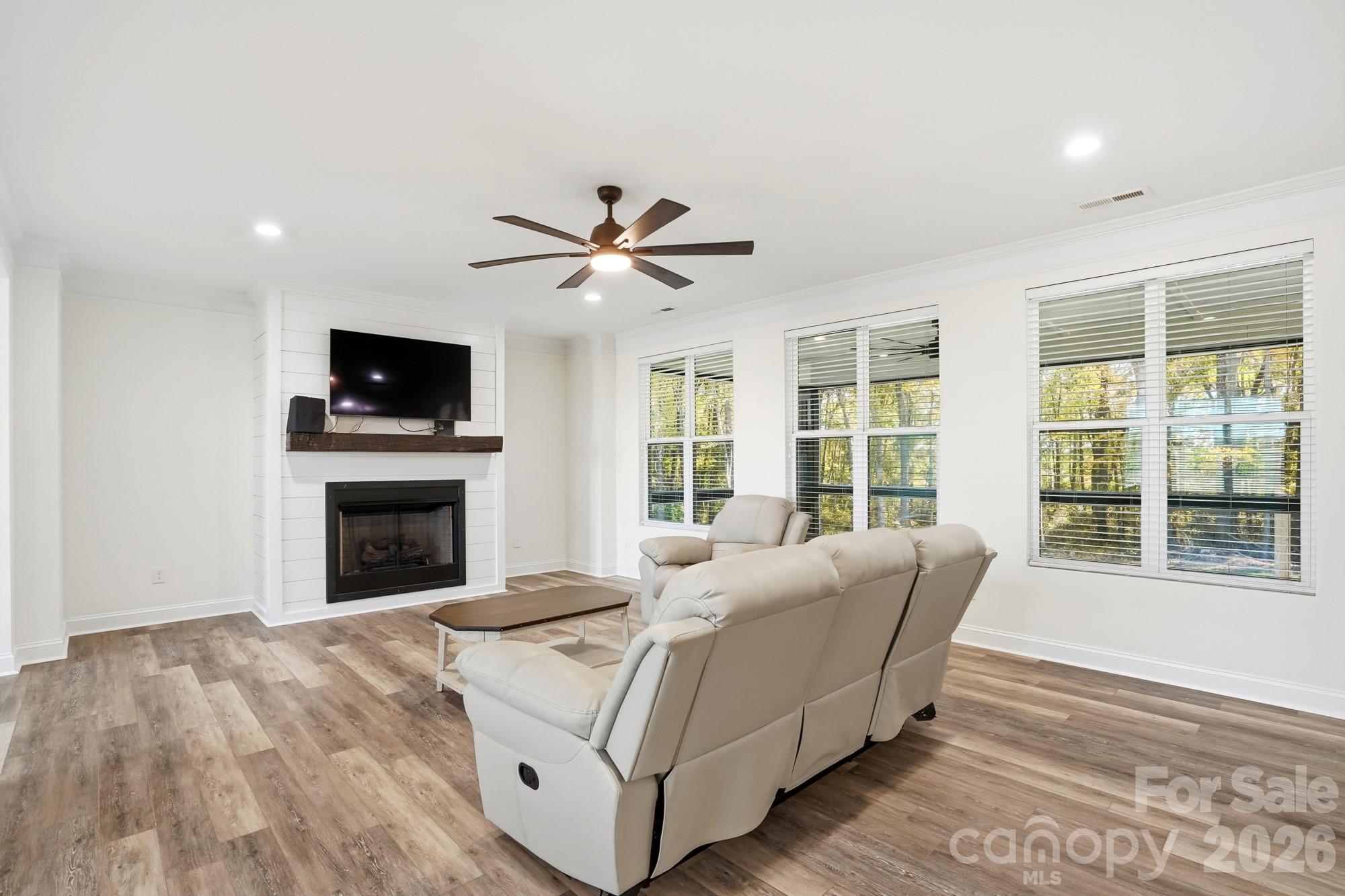 4105 Parkwood School Road Property Photo 5