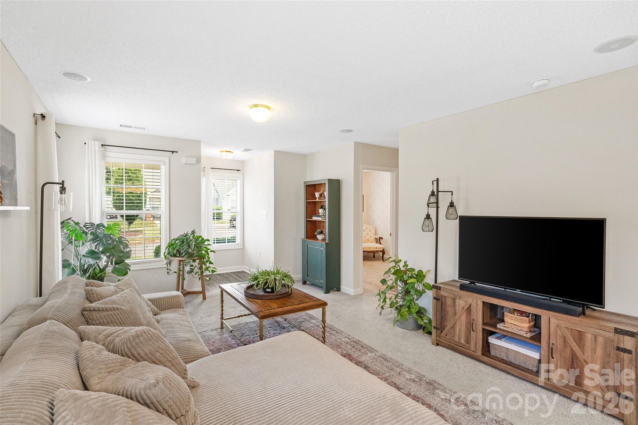 1583 Tiana Way Property Photo 10