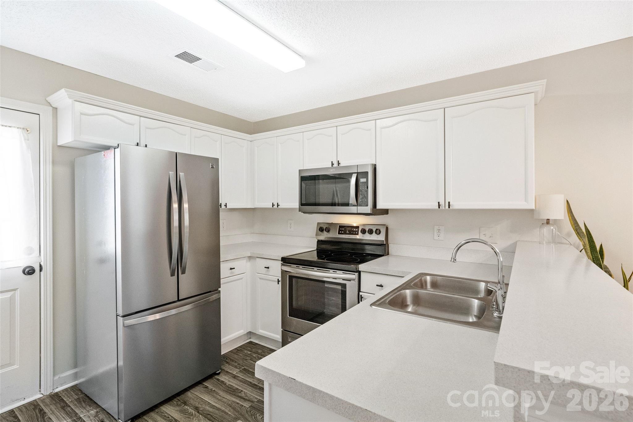1583 Tiana Way Property Photo 13