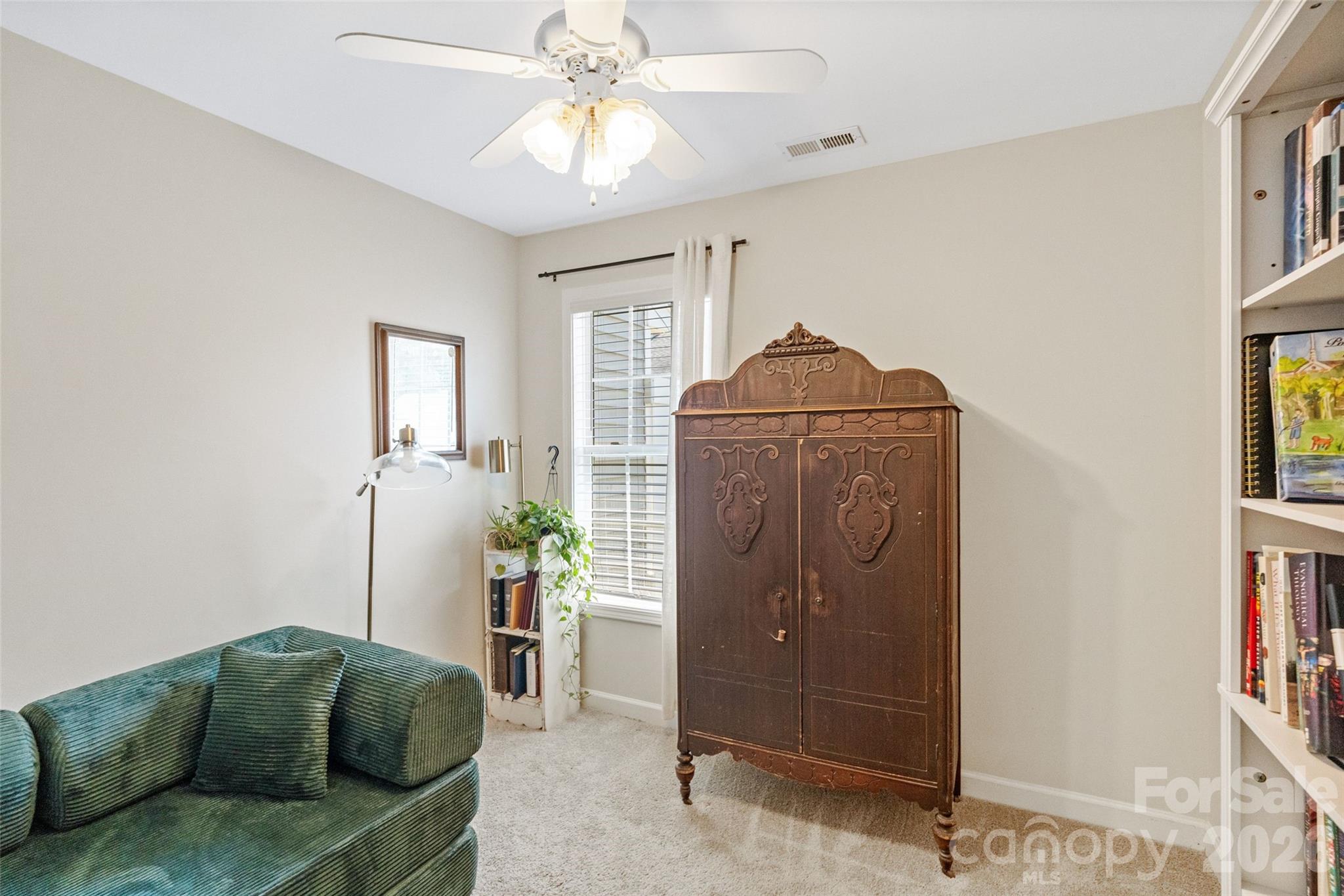 1583 Tiana Way Property Photo 17