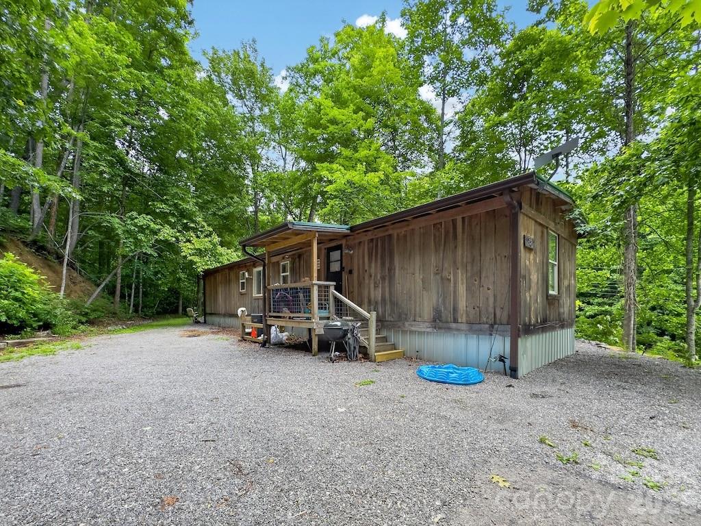 97 Whippoorwill Lane Property Photo 8