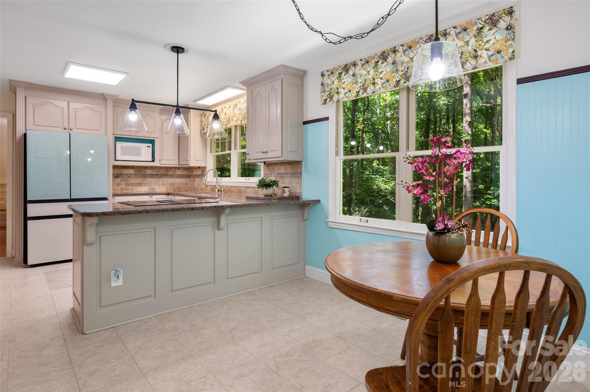 909 Woodland Forest Drive Property Photo 17