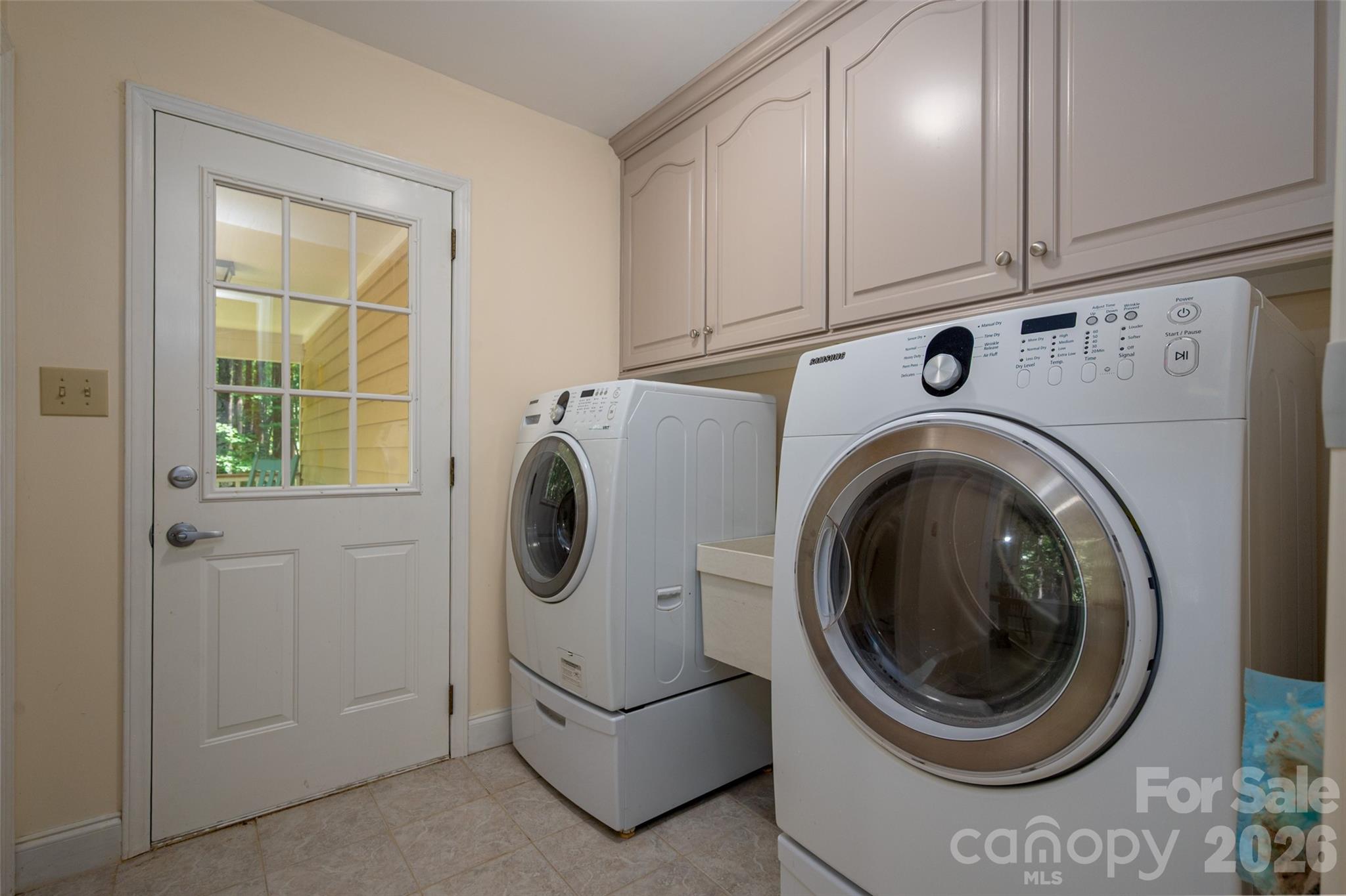 909 Woodland Forest Drive Property Photo 21