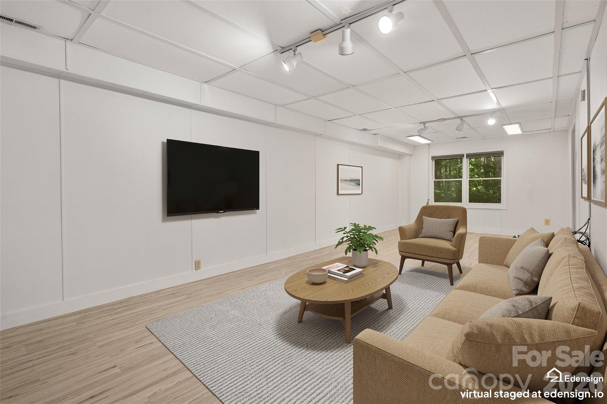 909 Woodland Forest Drive Property Photo 34