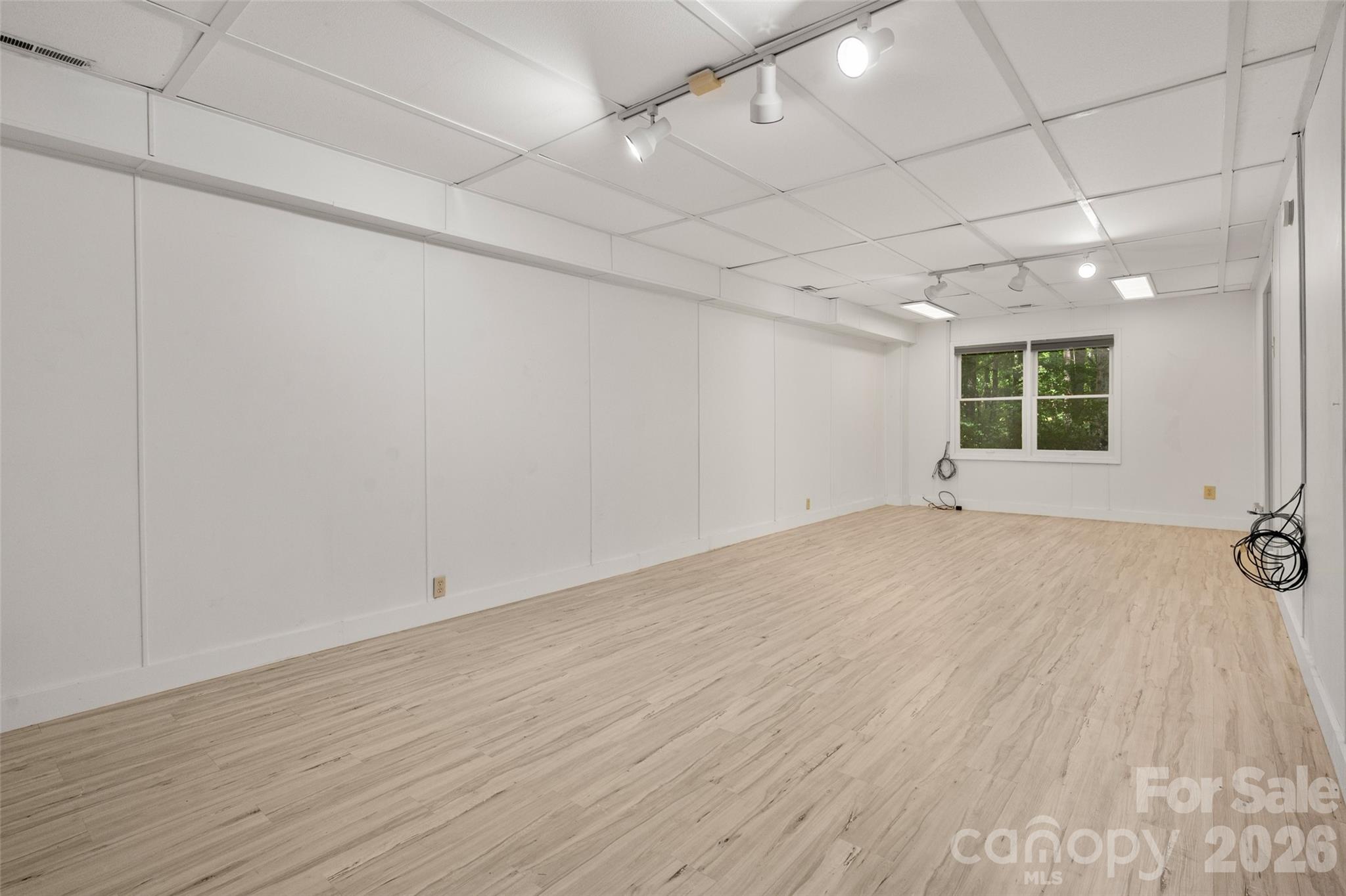 909 Woodland Forest Drive Property Photo 35
