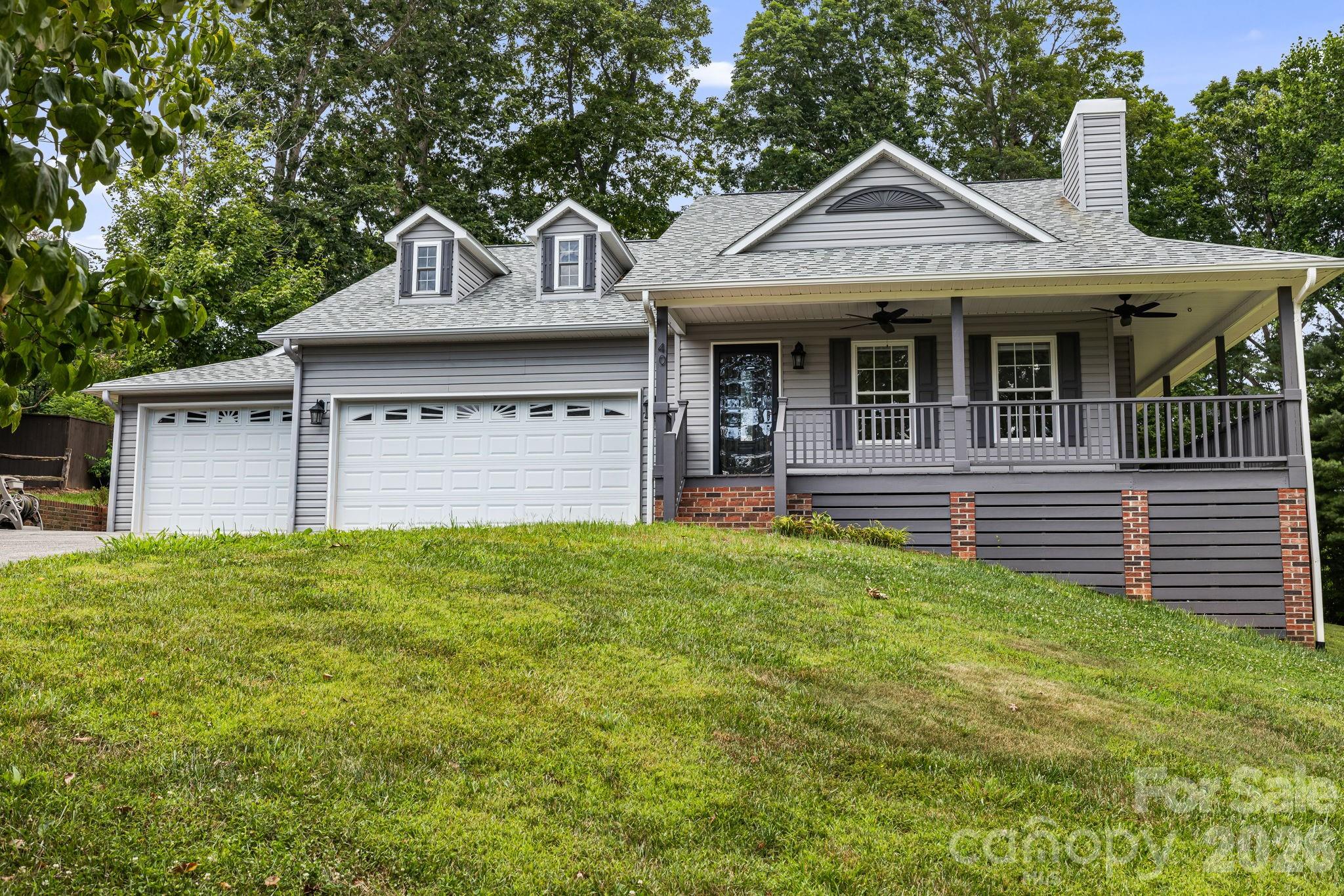 40 Brierfield Drive Property Photo 1