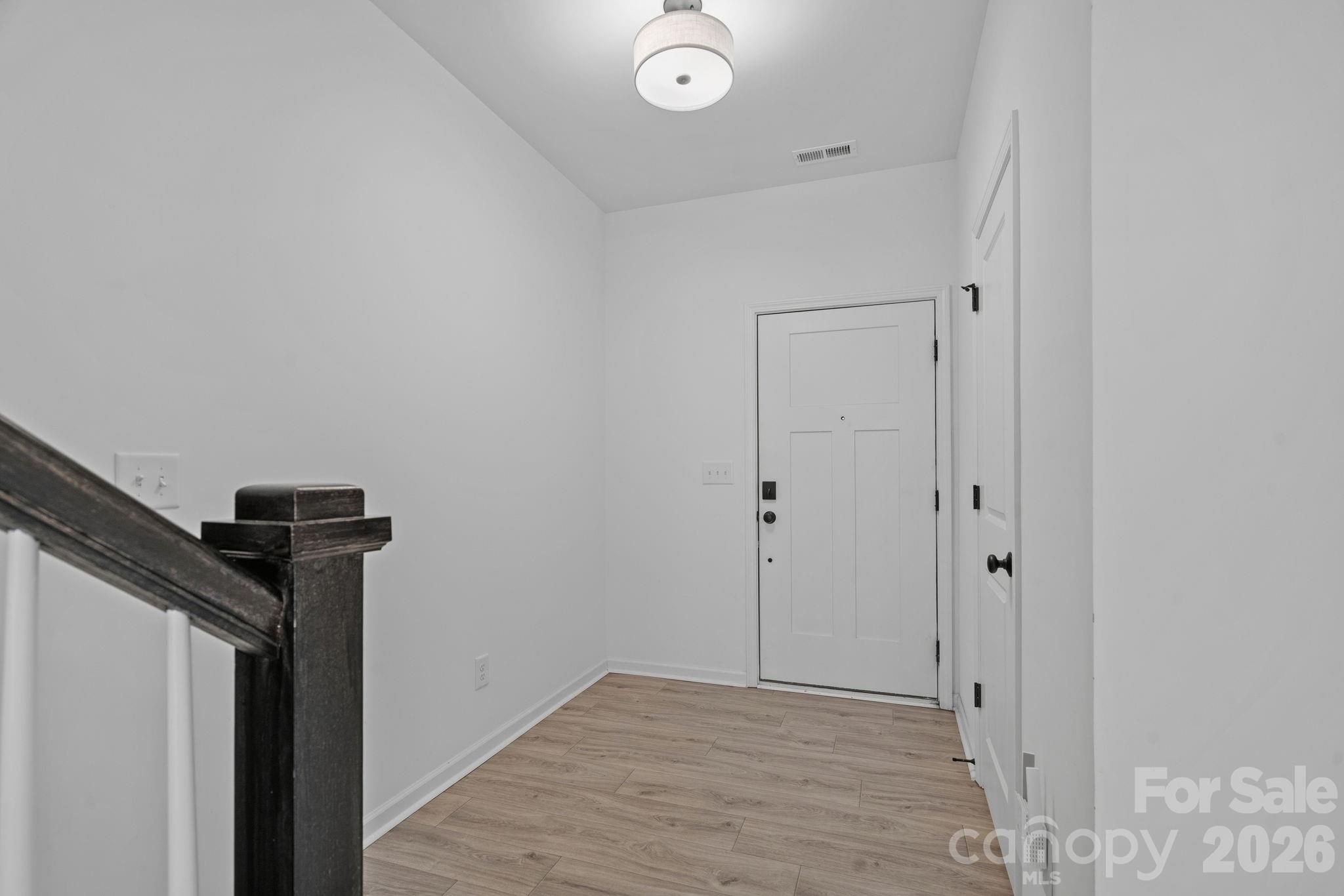 11908 Basking Drive Property Photo 5