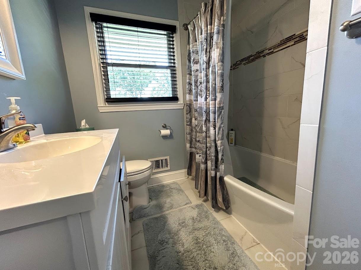 7113 Sterncrest Place Property Photo 29