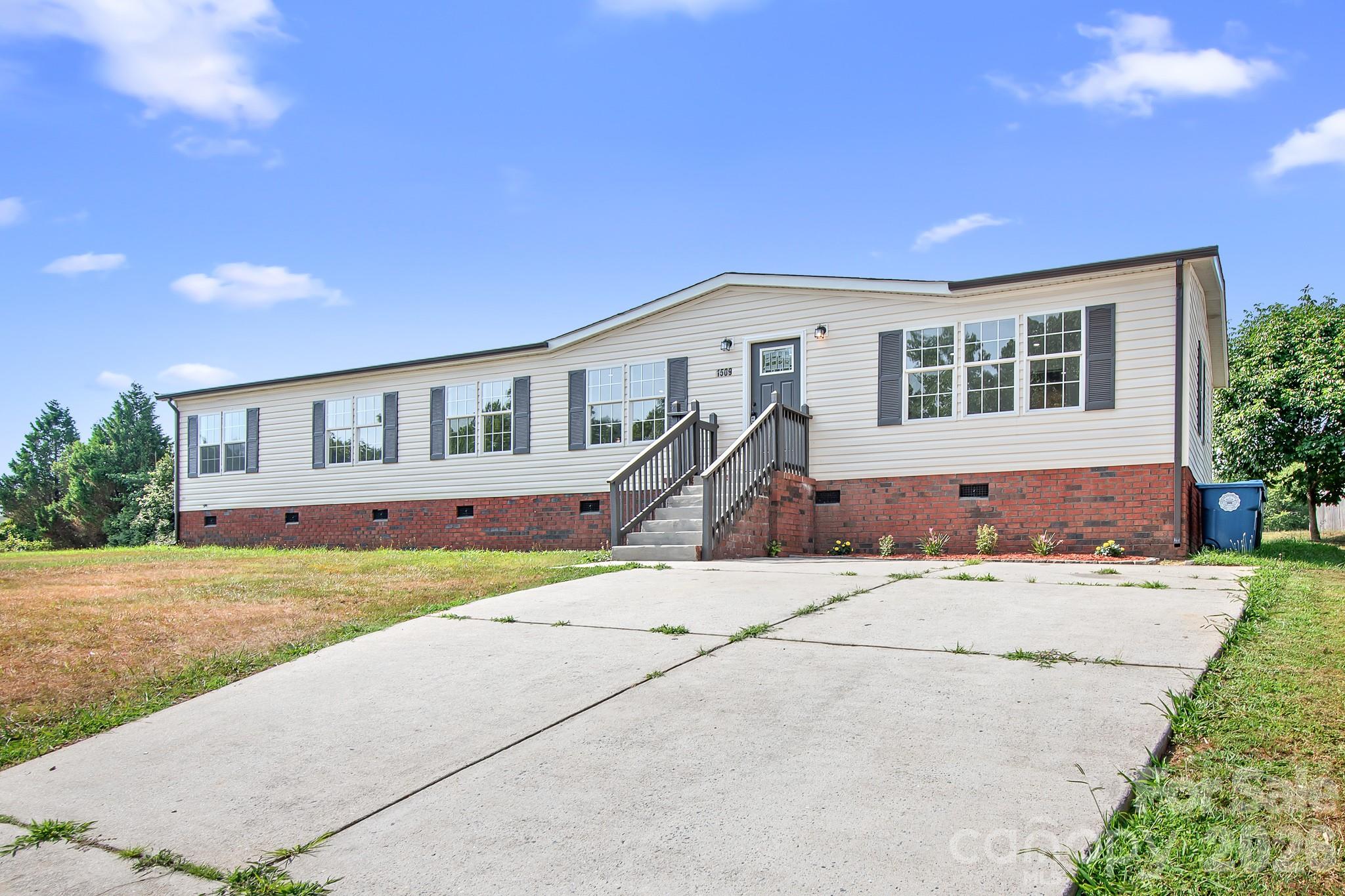 1509 Keystone Drive Property Photo 1