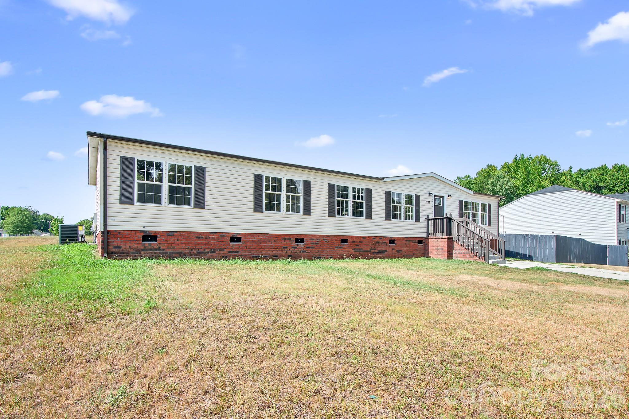 1509 Keystone Drive Property Photo 3
