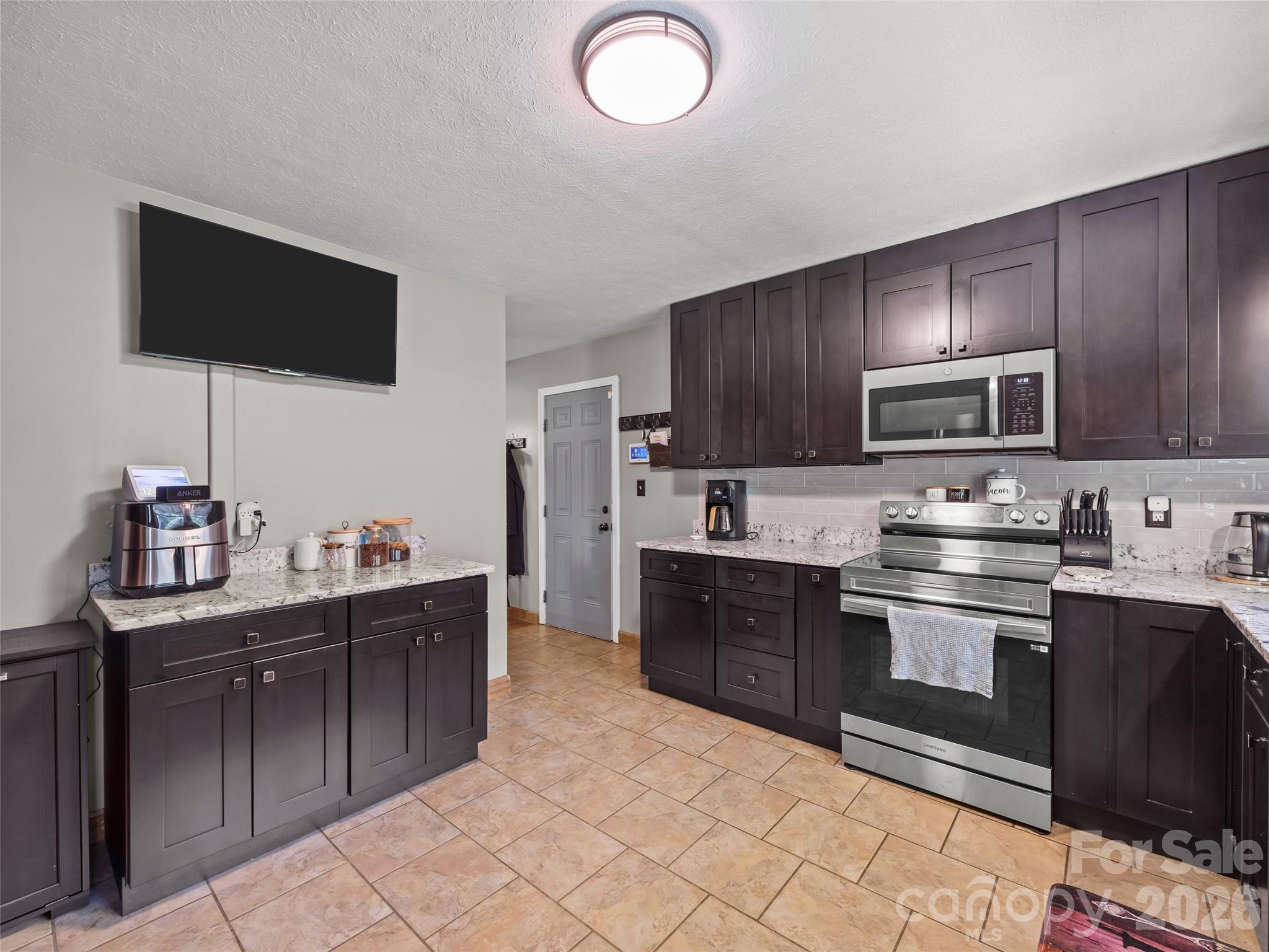 50 Baldwin Road Property Photo 14