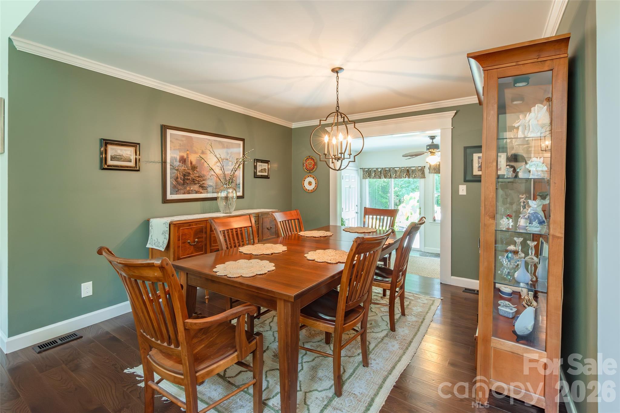1326 Clifflure Lane Property Photo 10