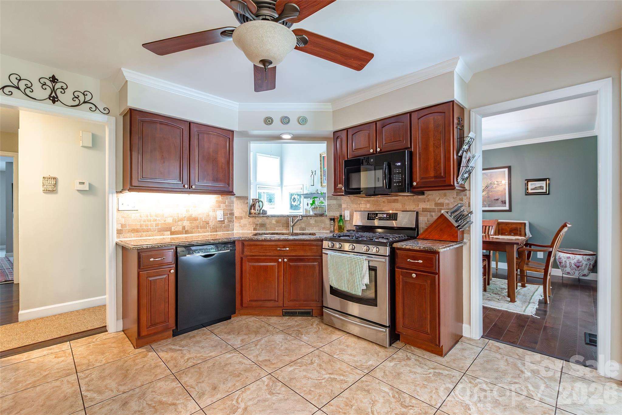 1326 Clifflure Lane Property Photo 14