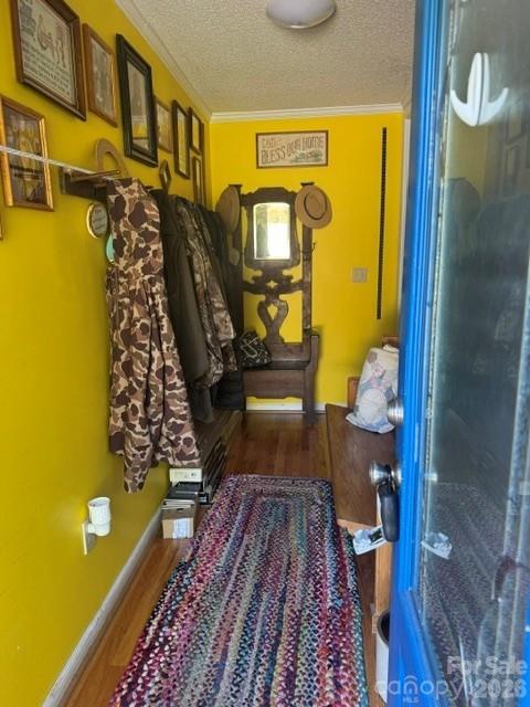 213 E 3rd Street Property Photo 8