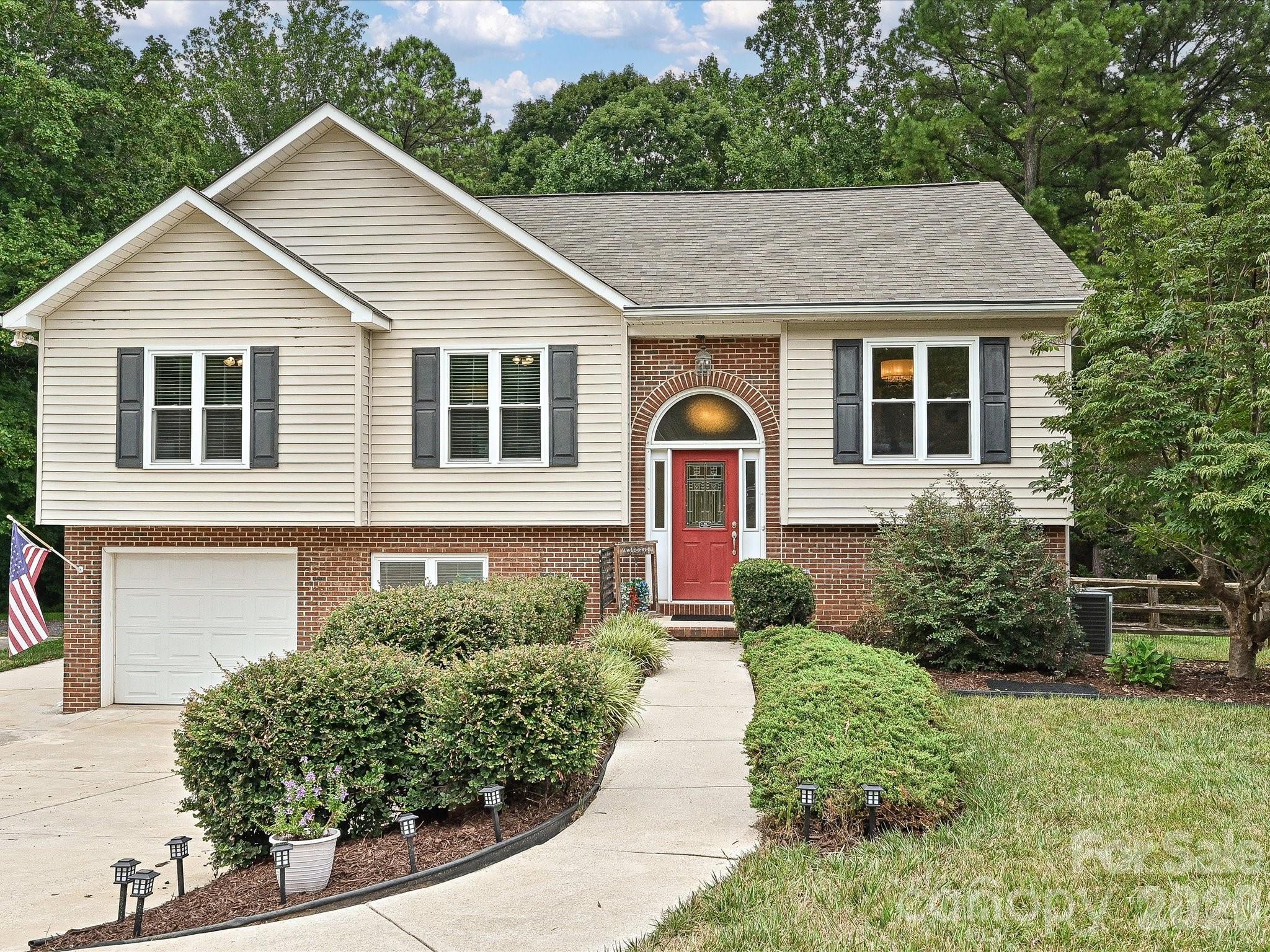 4402365 Property Photo 1