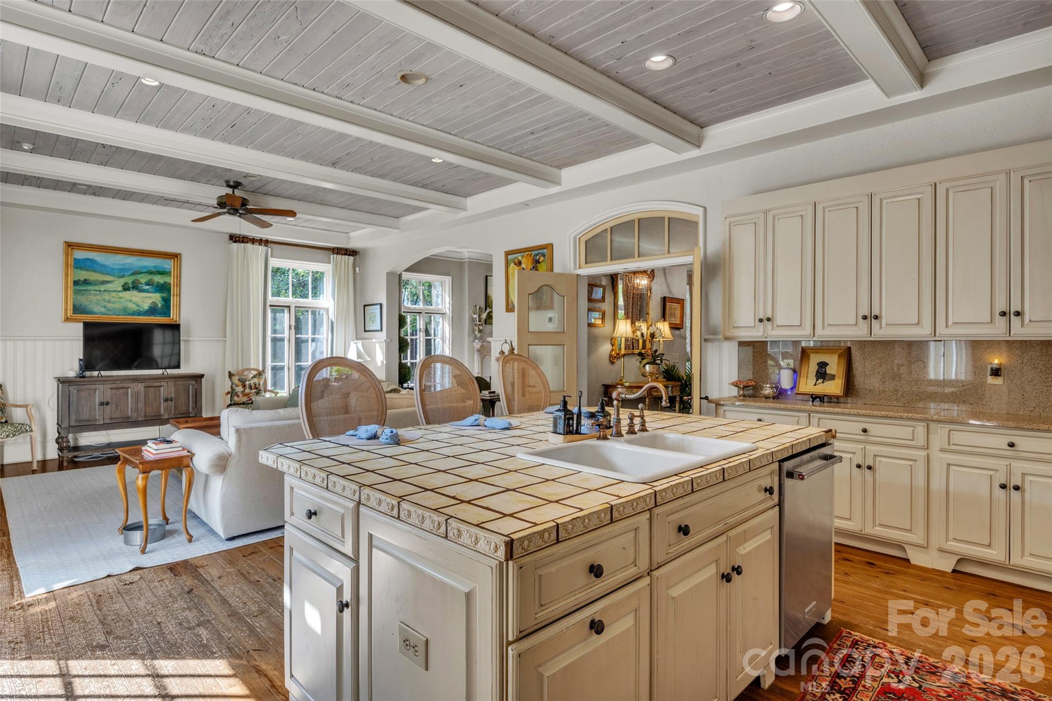 2214 La Maison Drive Property Photo 14