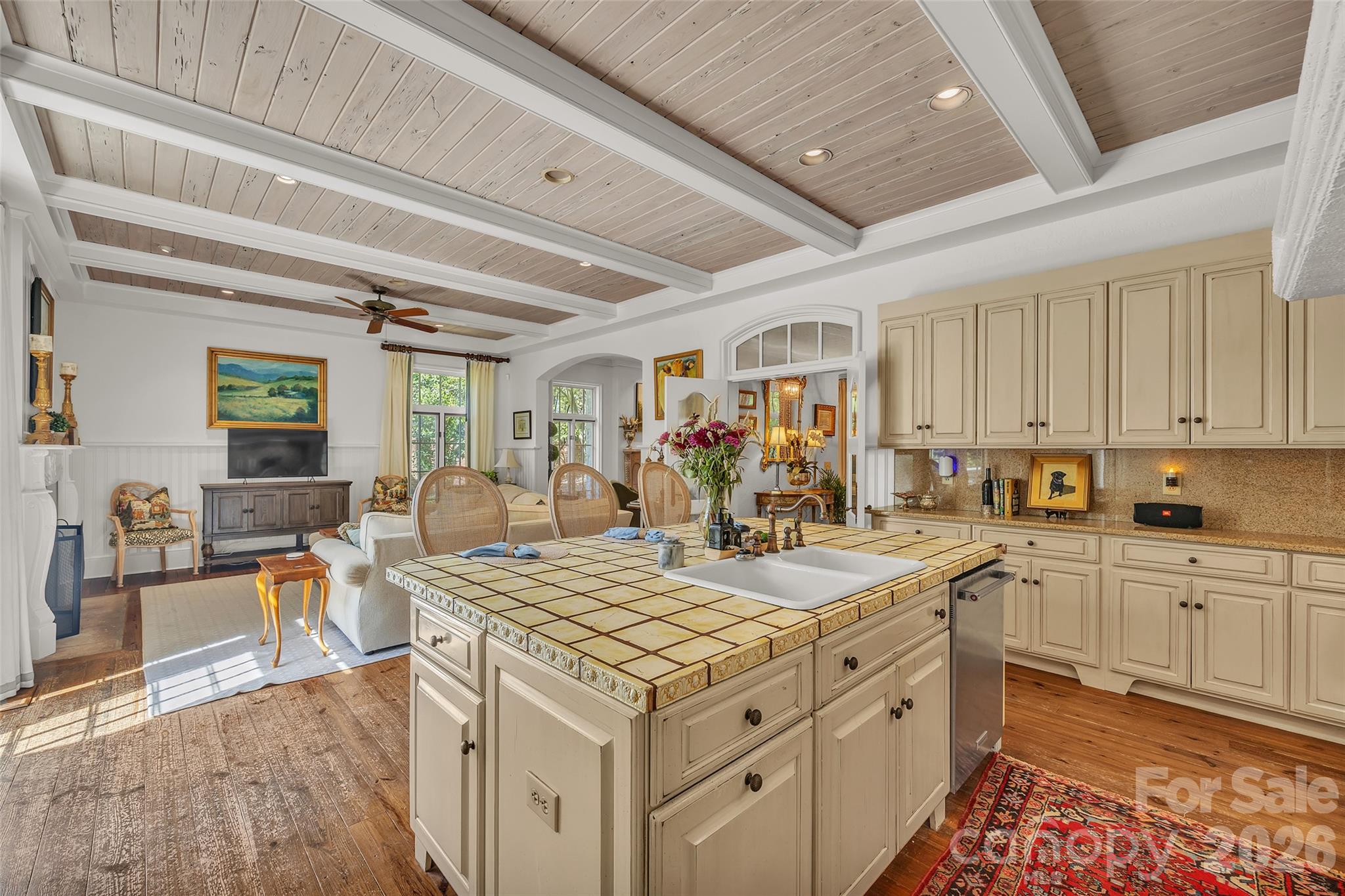 2214 La Maison Drive Property Photo 15