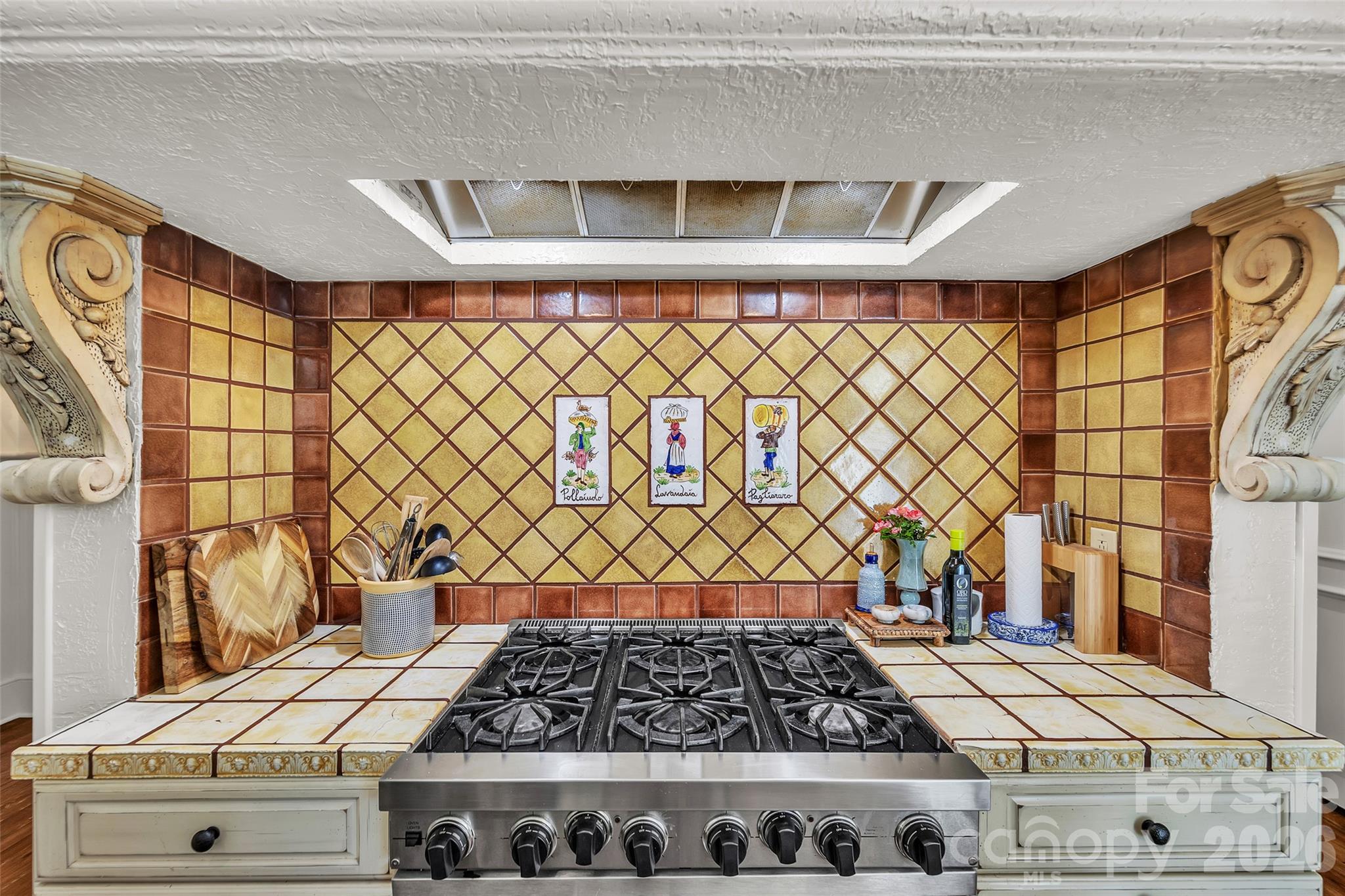 2214 La Maison Drive Property Photo 16