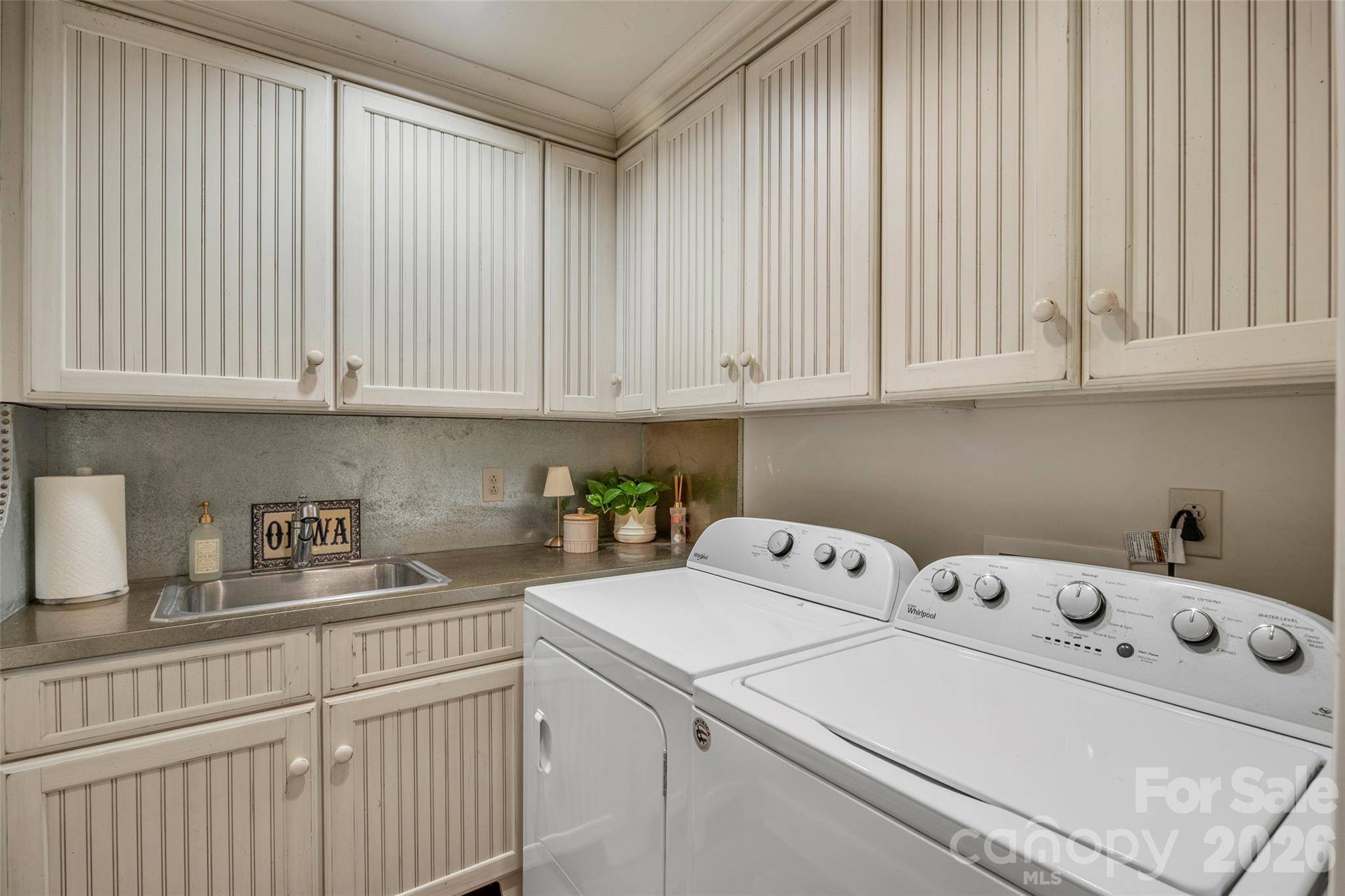 2214 La Maison Drive Property Photo 18
