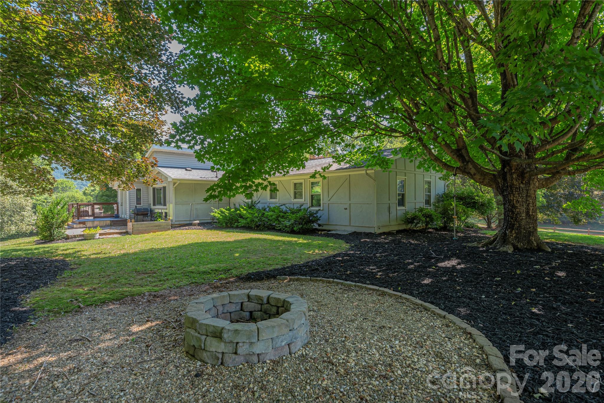 258 Camelot Drive Property Photo 7