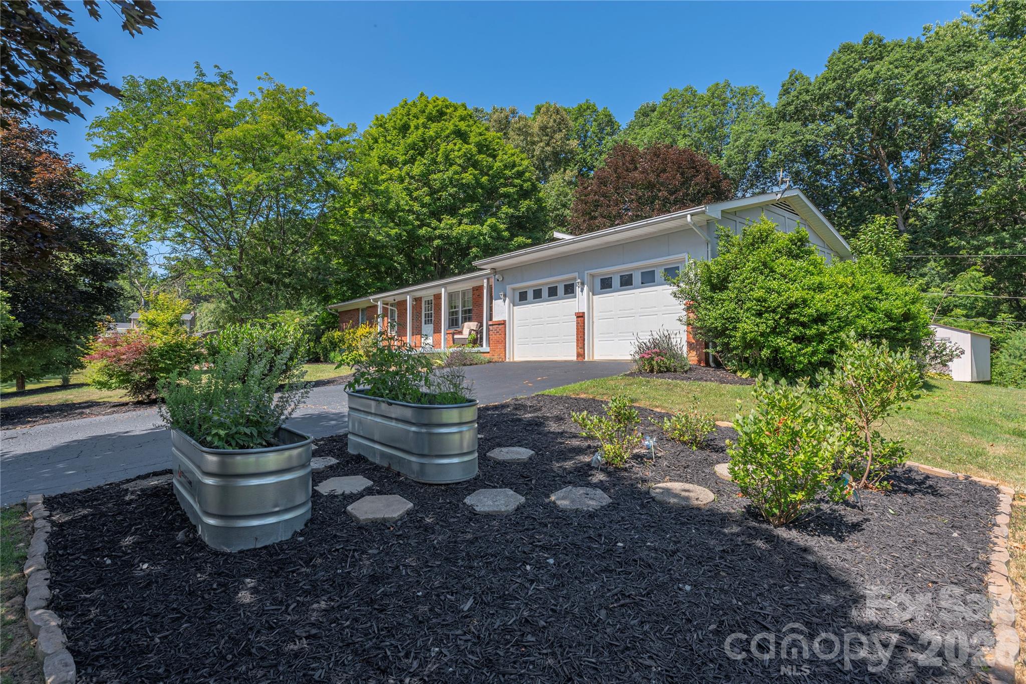258 Camelot Drive Property Photo 26