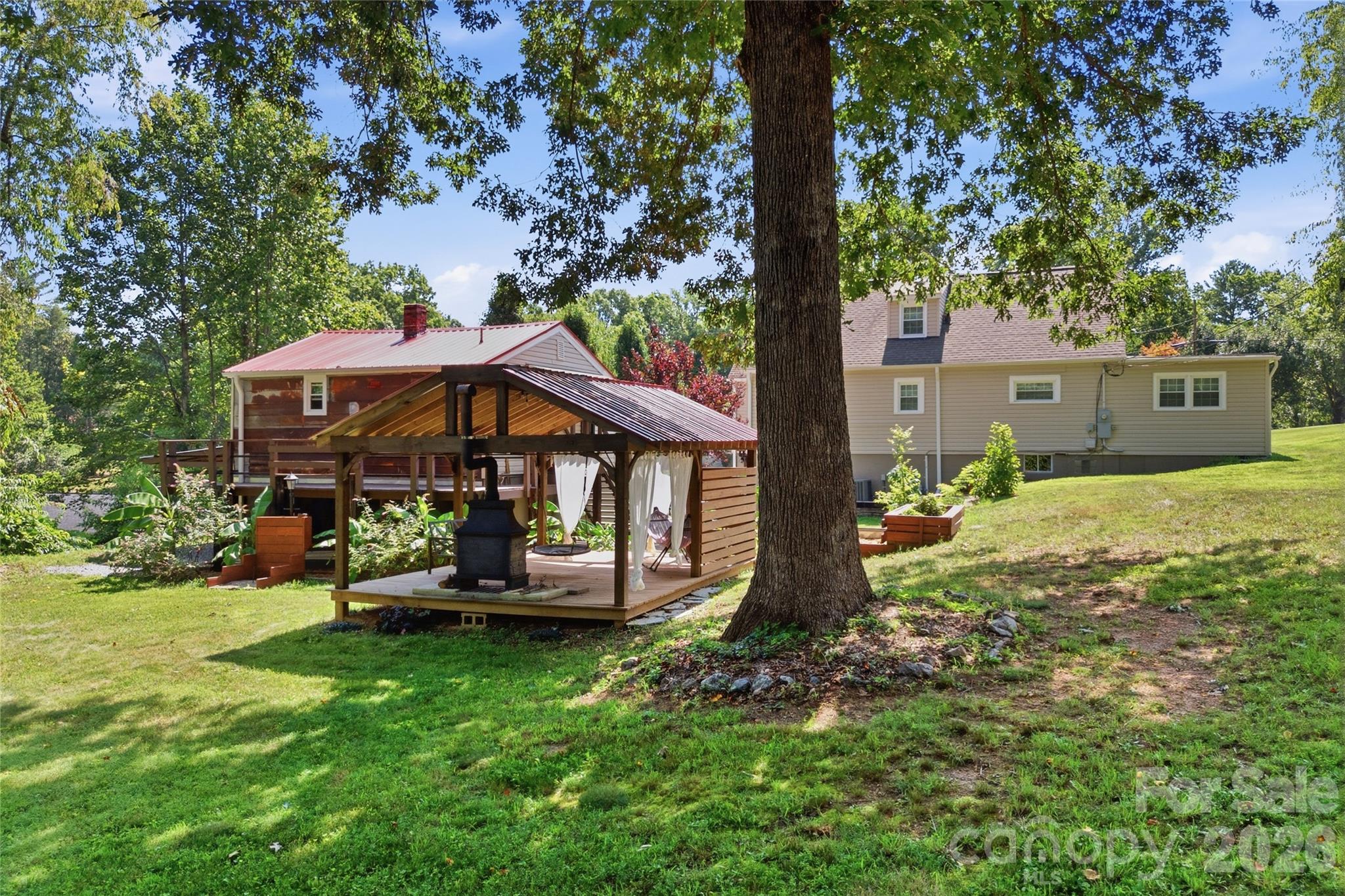 904 Bounous Street Property Photo 23