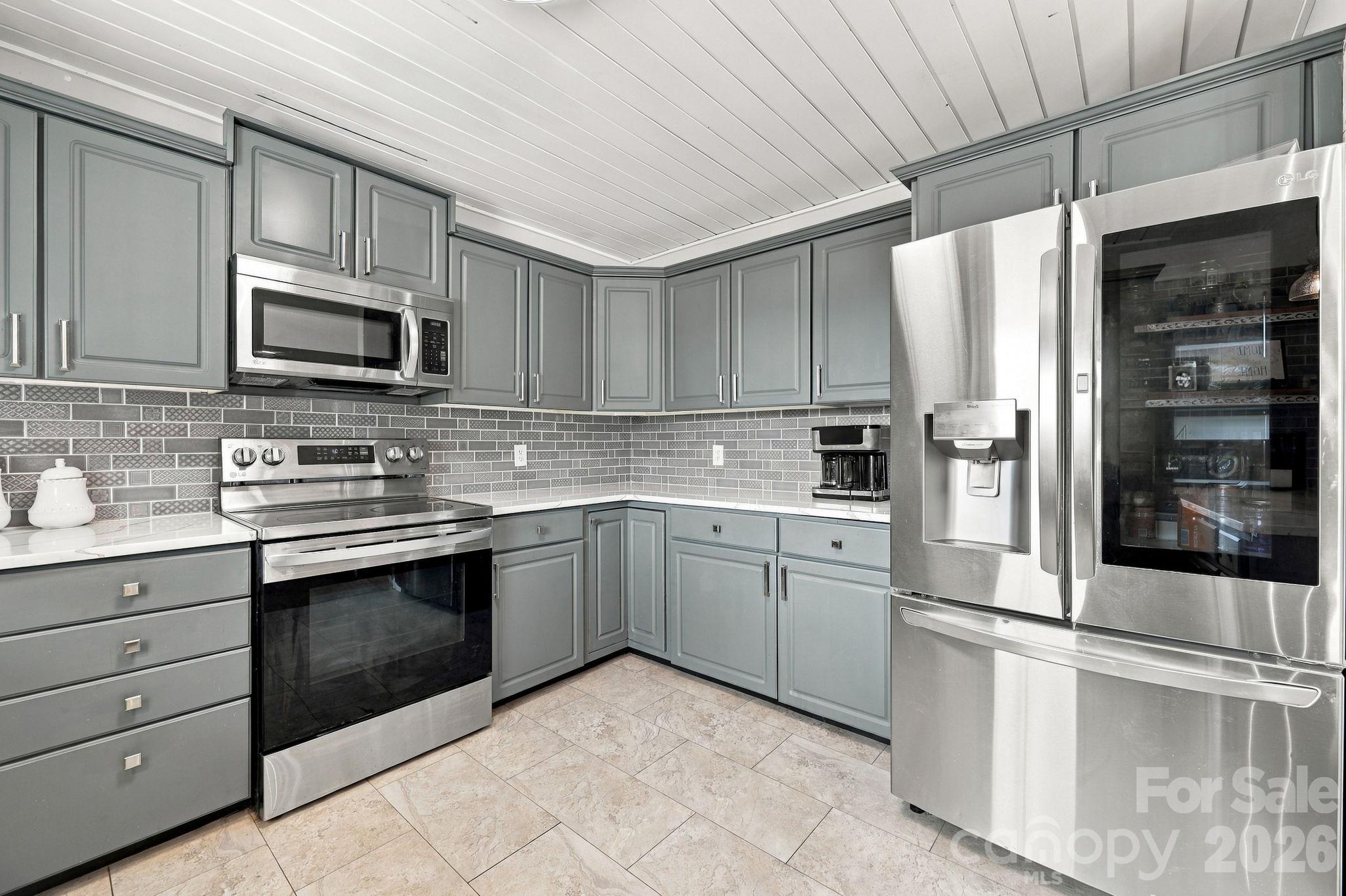 441 Country Drive Property Photo 19