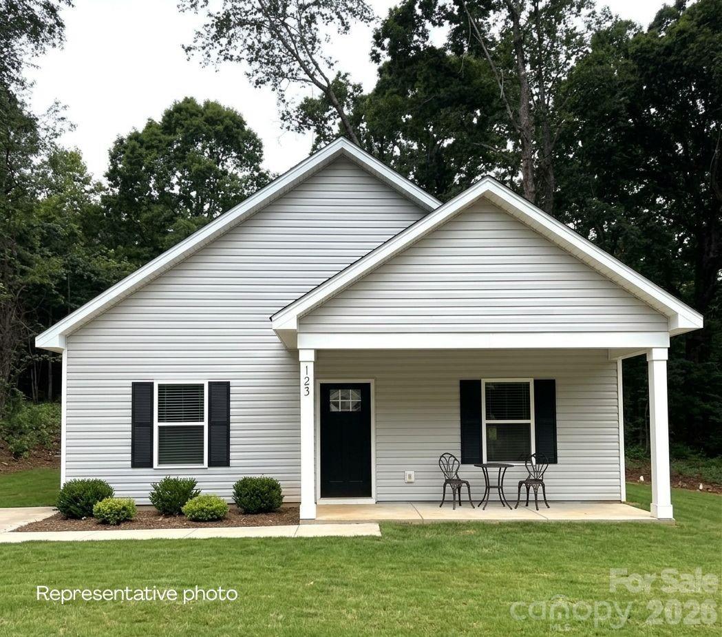 123 Kingswood Drive 78-79 Property Photo 1
