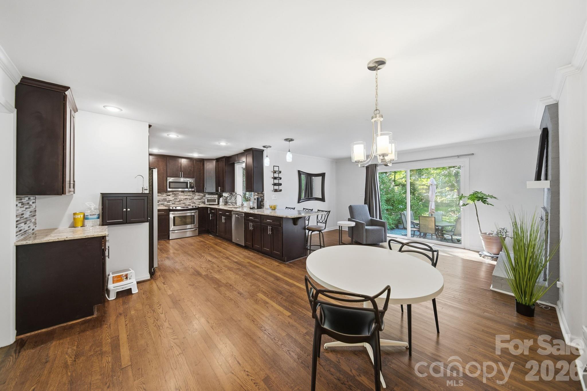 3836 Annlin Avenue Property Photo 3