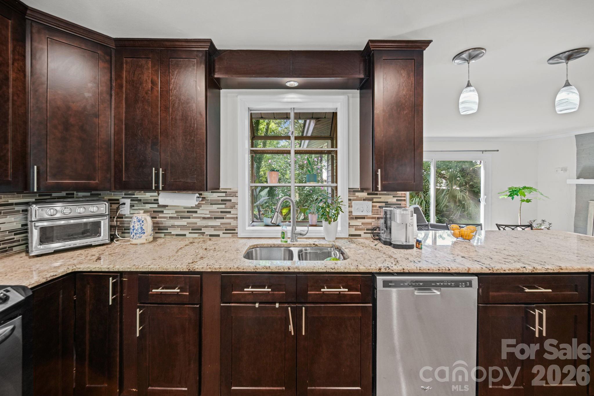 3836 Annlin Avenue Property Photo 6
