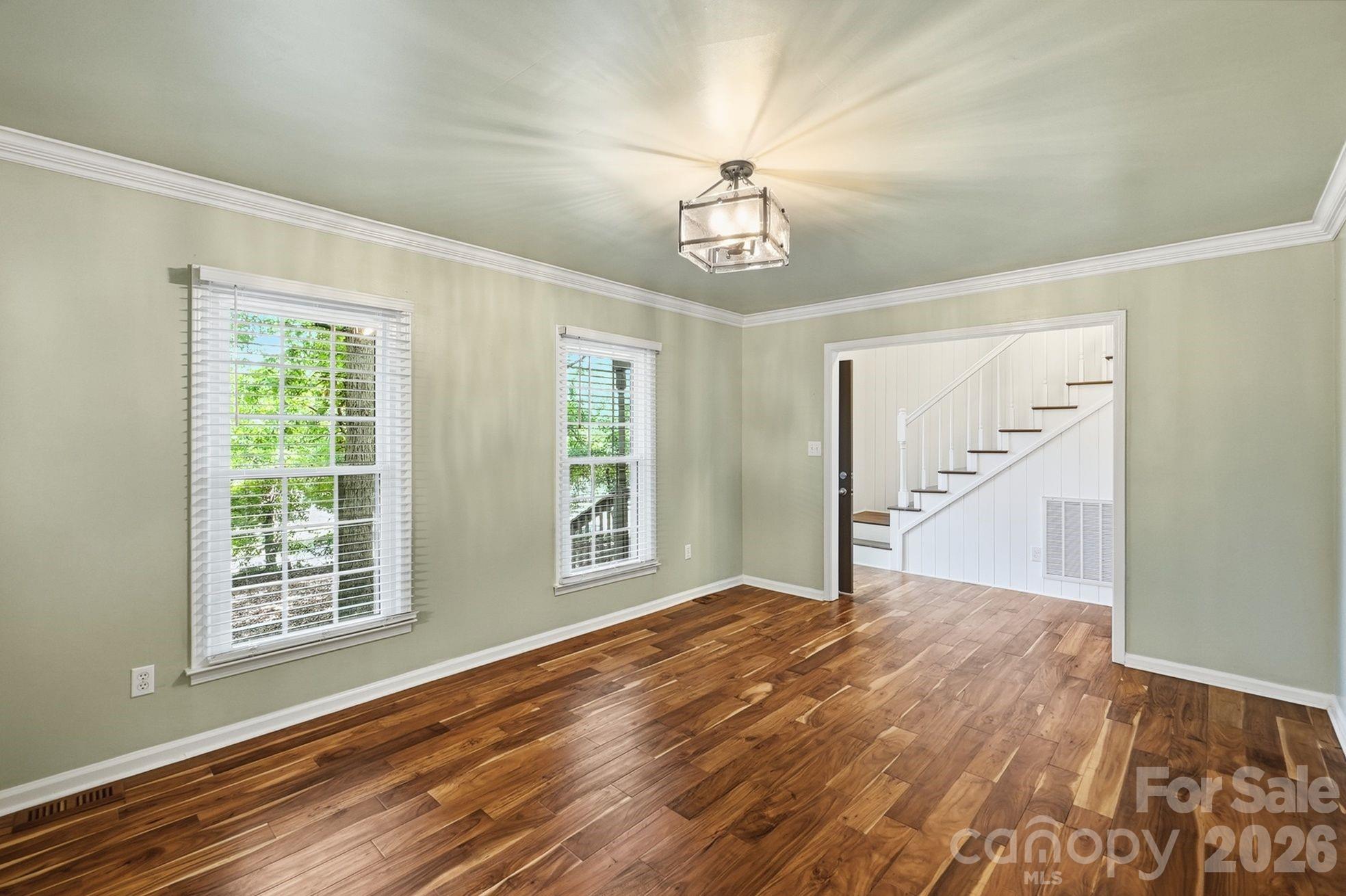 9475 Man O War Road Property Photo 14