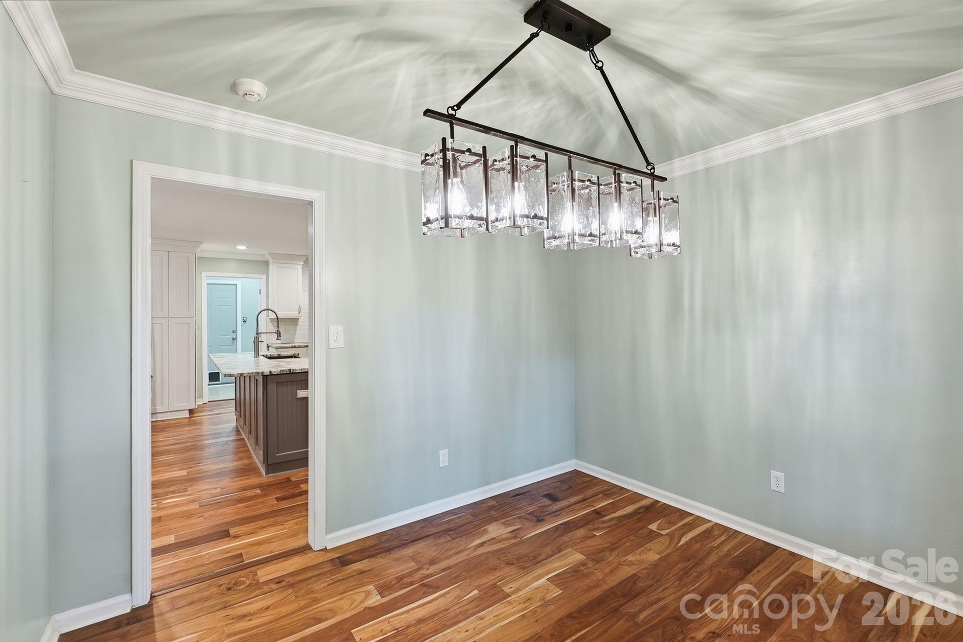 9475 Man O War Road Property Photo 15