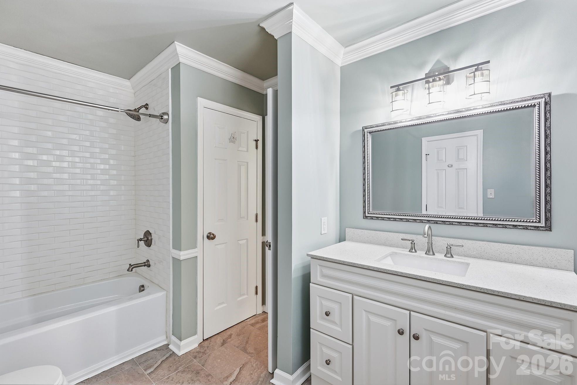 9475 Man O War Road Property Photo 21