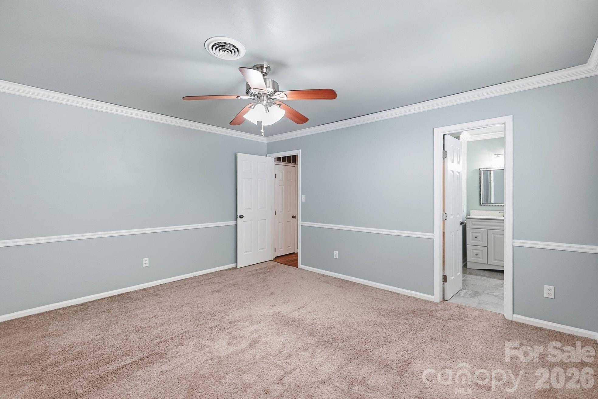 9475 Man O War Road Property Photo 23