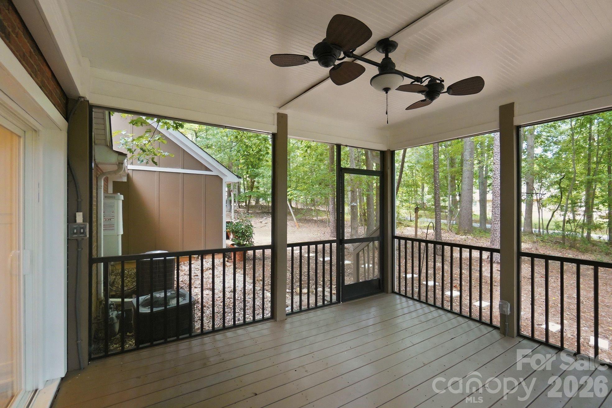 9475 Man O War Road Property Photo 25