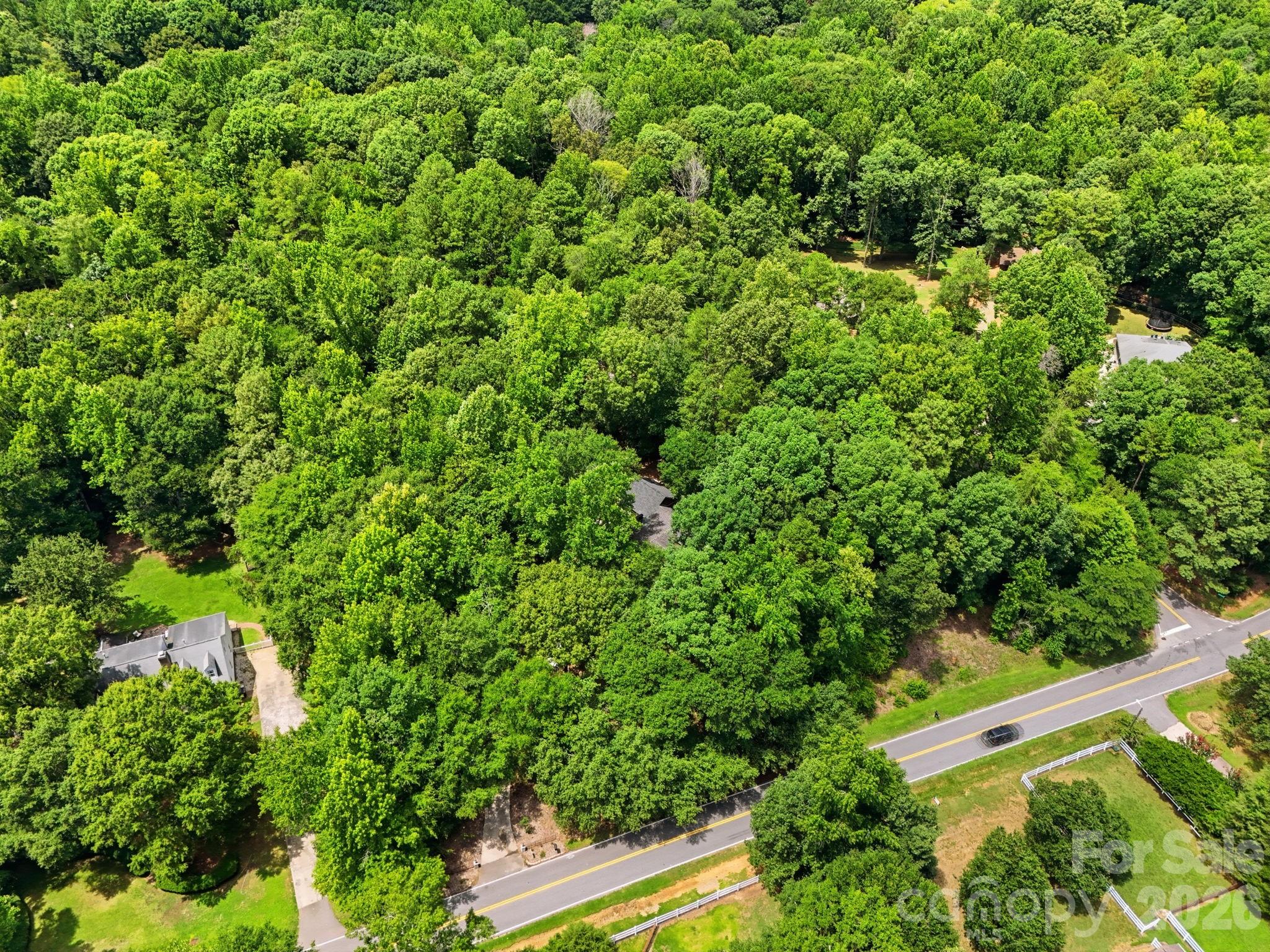 9475 Man O War Road Property Photo 30