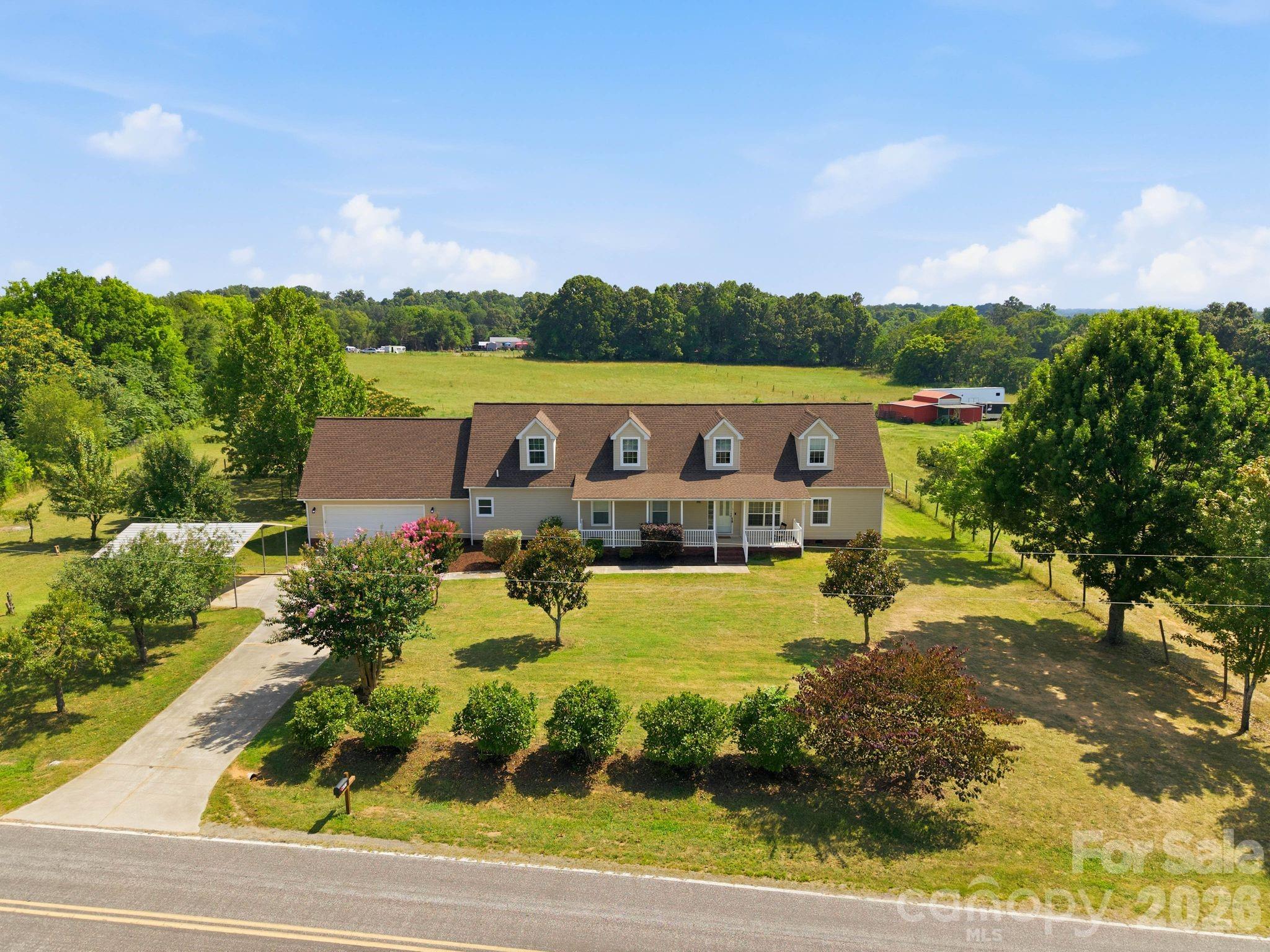 6795 Jones Road Property Photo 1