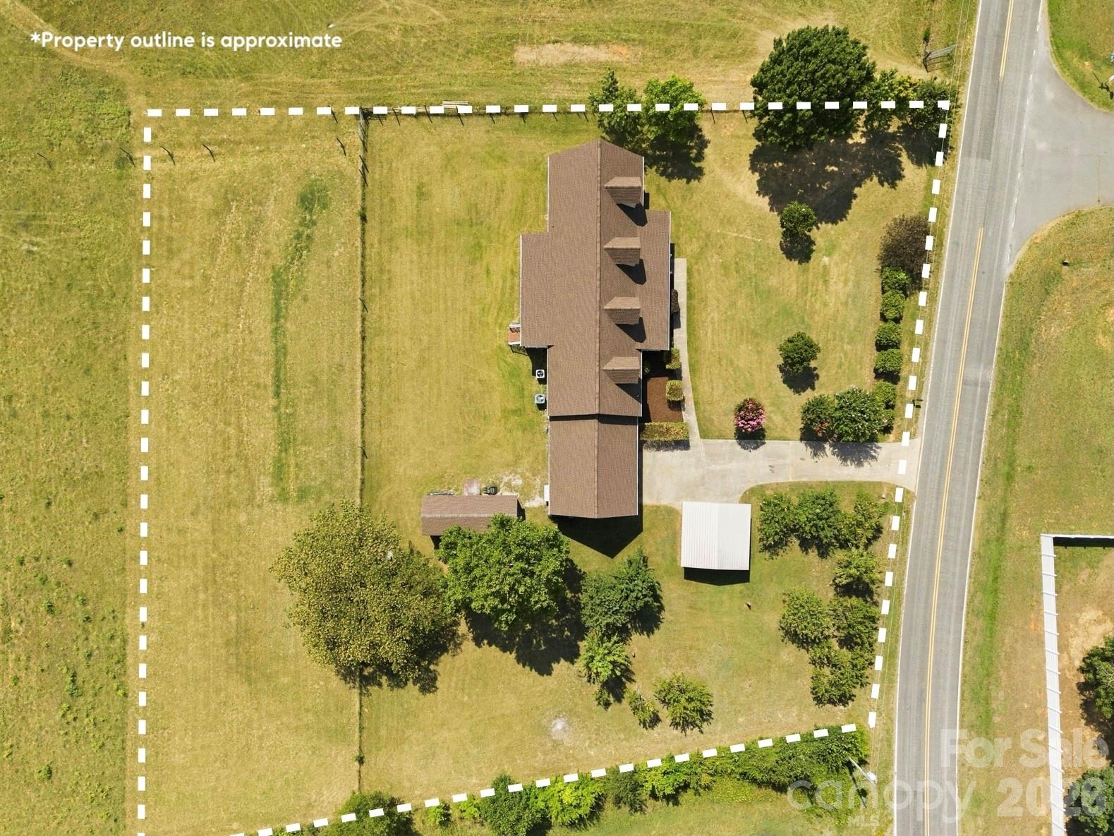 6795 Jones Road Property Photo 2