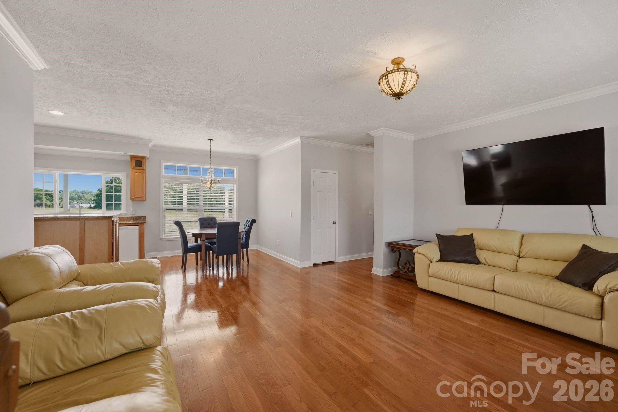 6795 Jones Road Property Photo 8