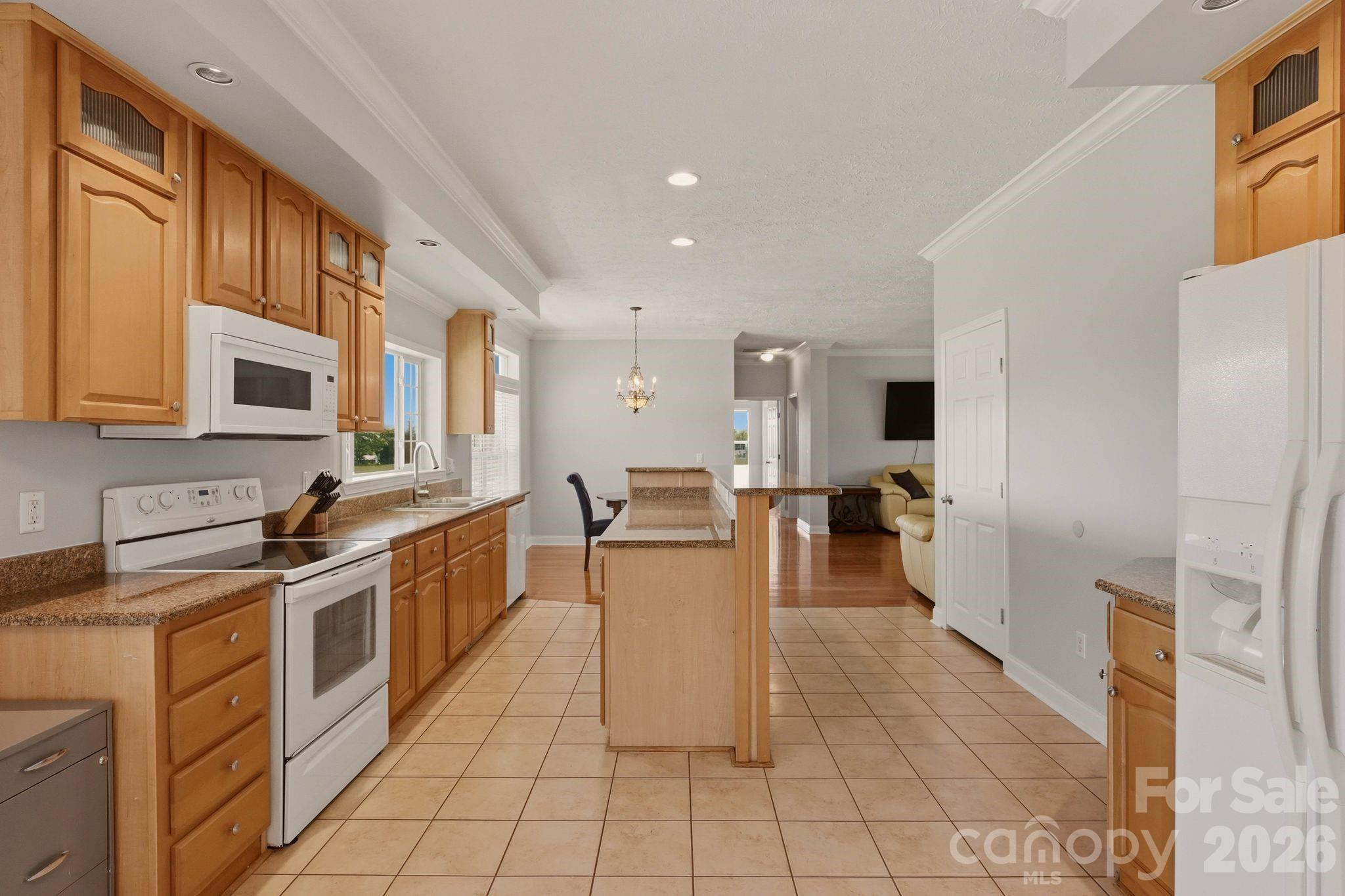 6795 Jones Road Property Photo 13