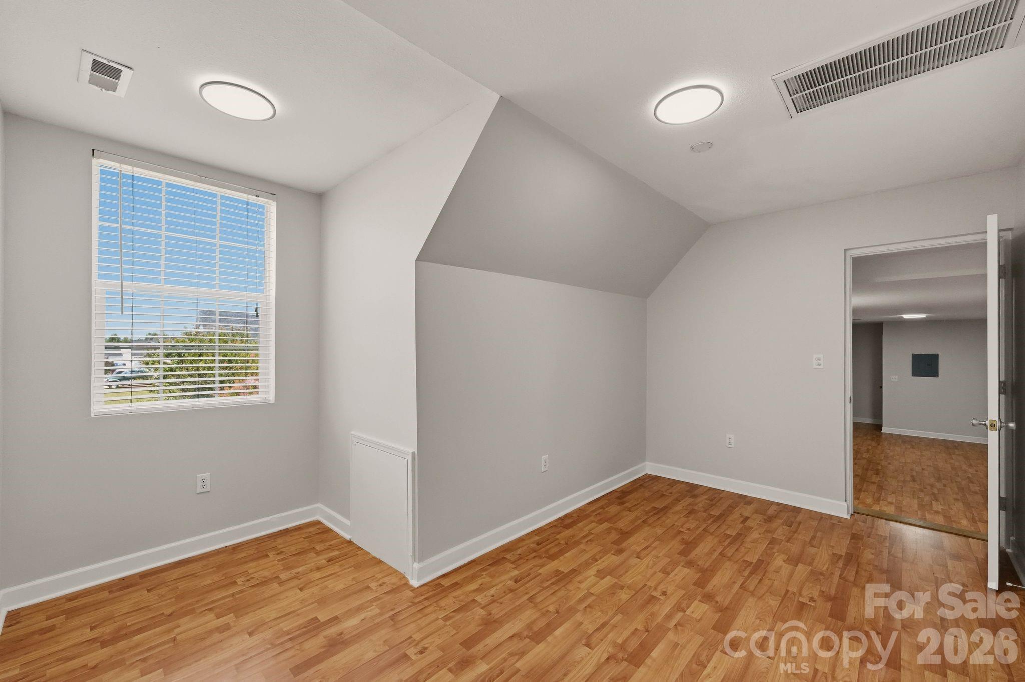 6795 Jones Road Property Photo 24
