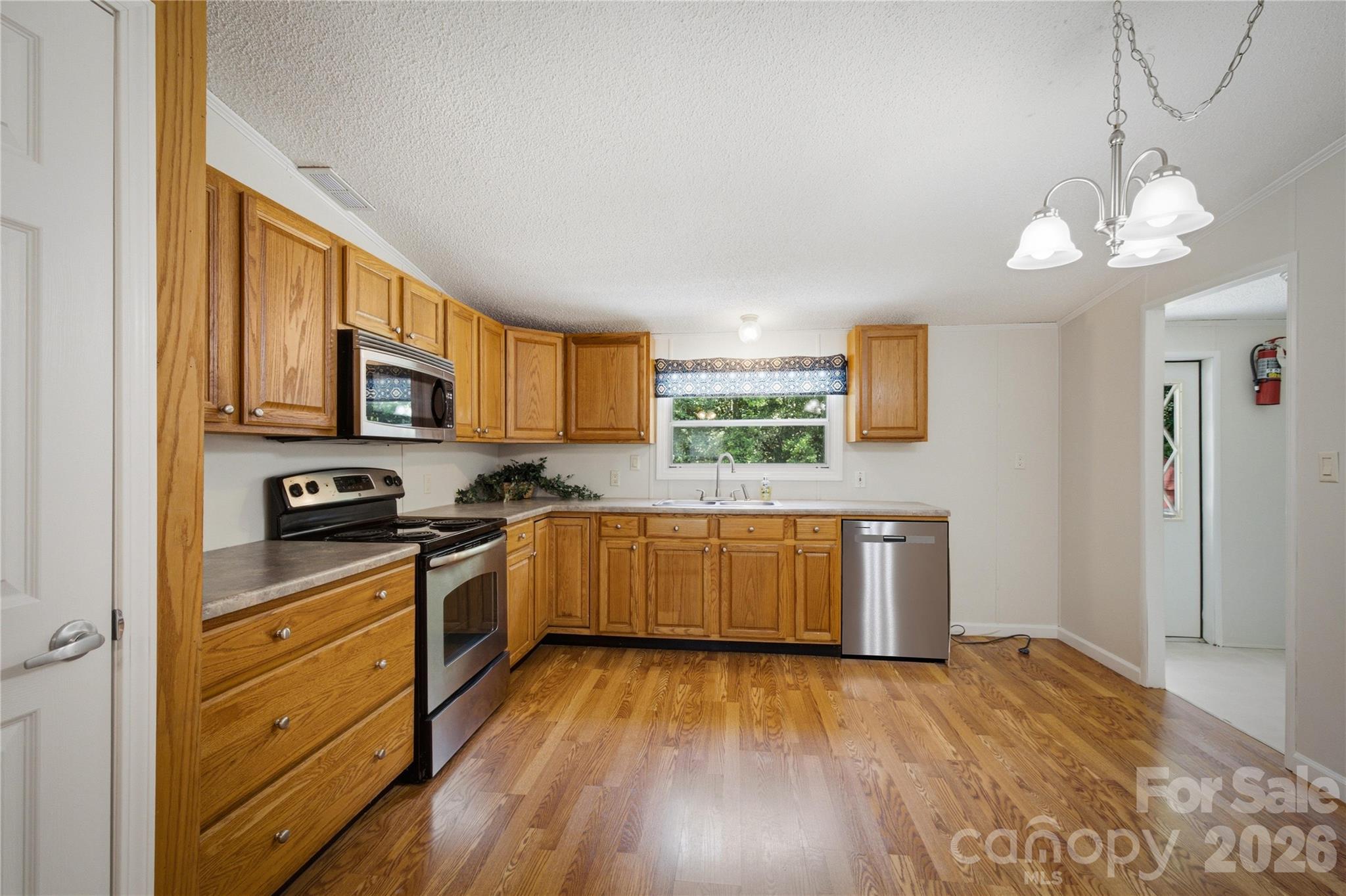 1130 Cedar Creek Drive Property Photo 11