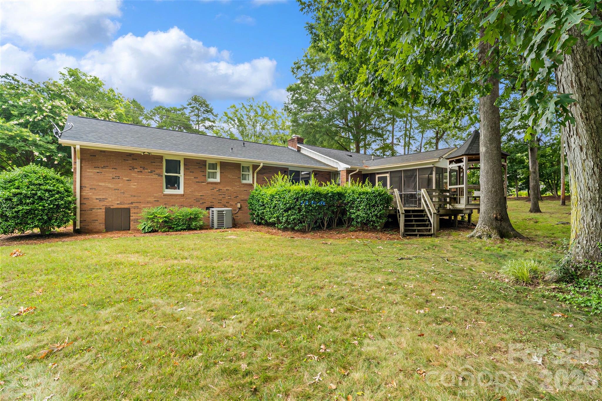 400 S Westover Drive Property Photo 37