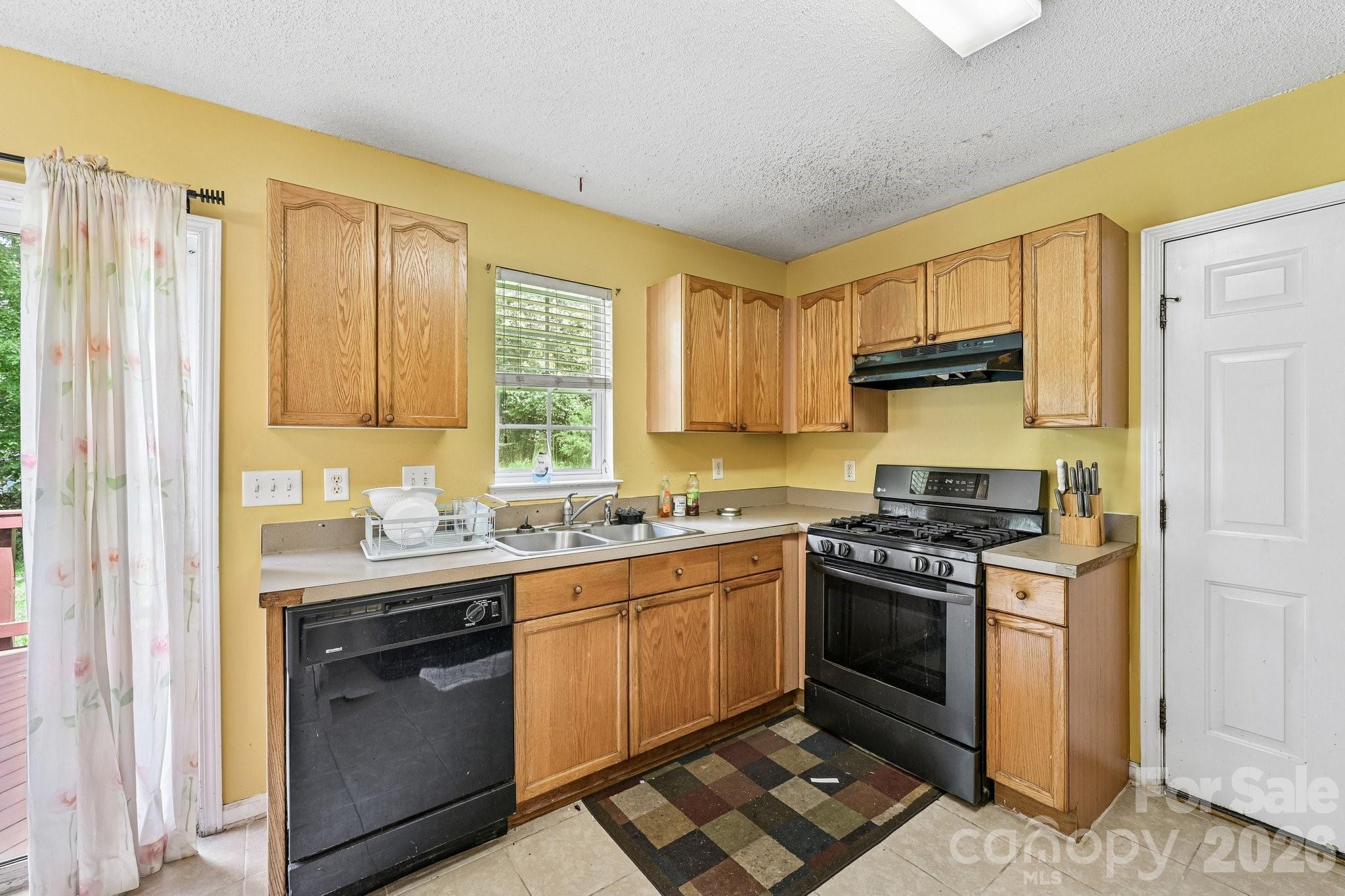 7329 Starvalley Drive Property Photo 9